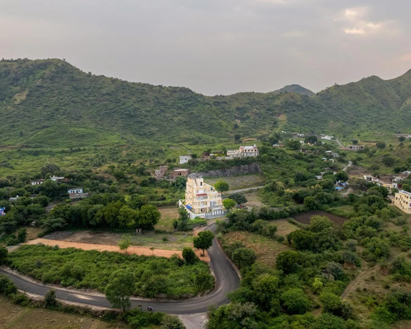Mountain view in The Hills collective with private plunge pool My Downtown Hotel
