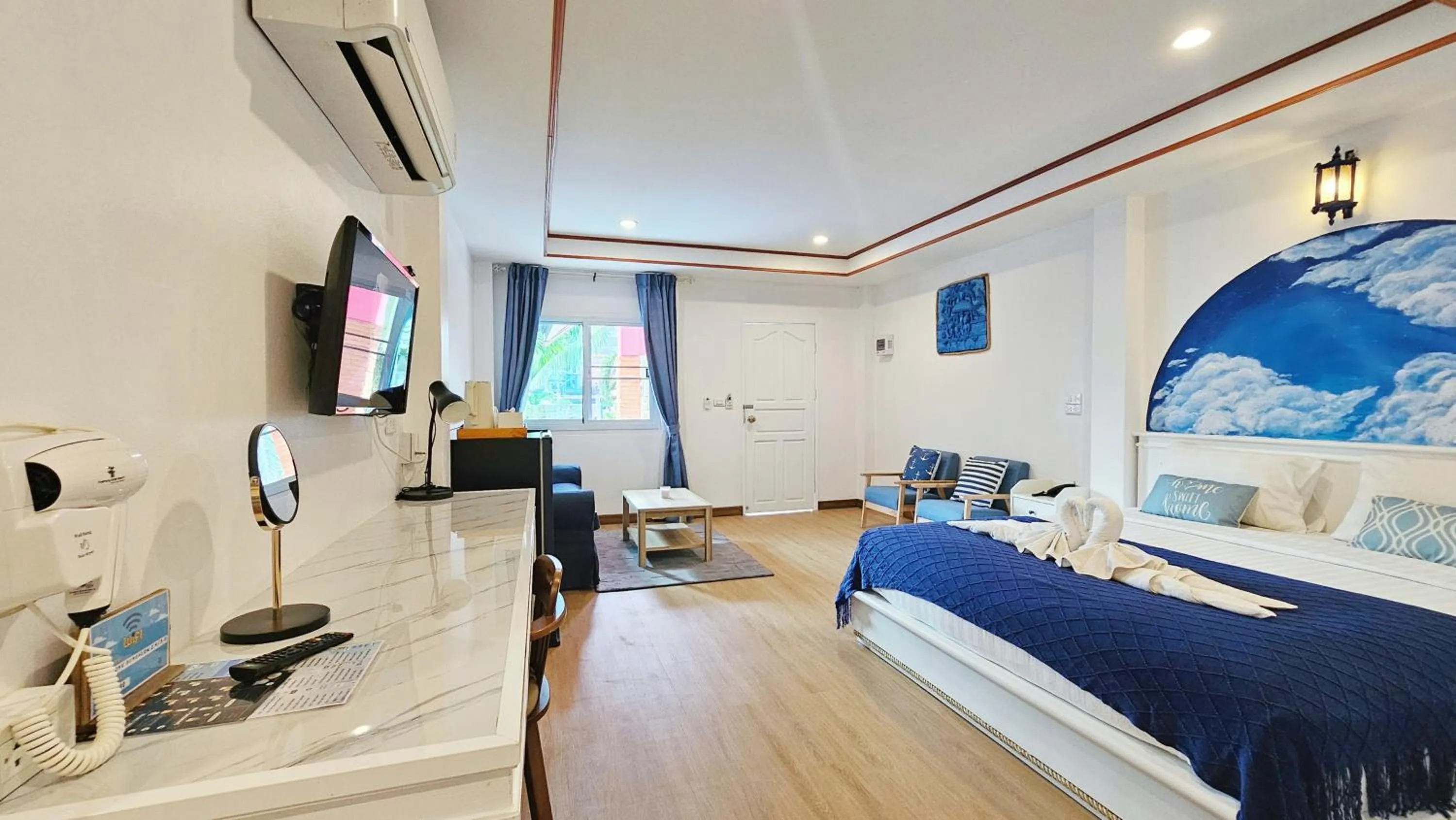 Bed in Phaithong Sotel Resort