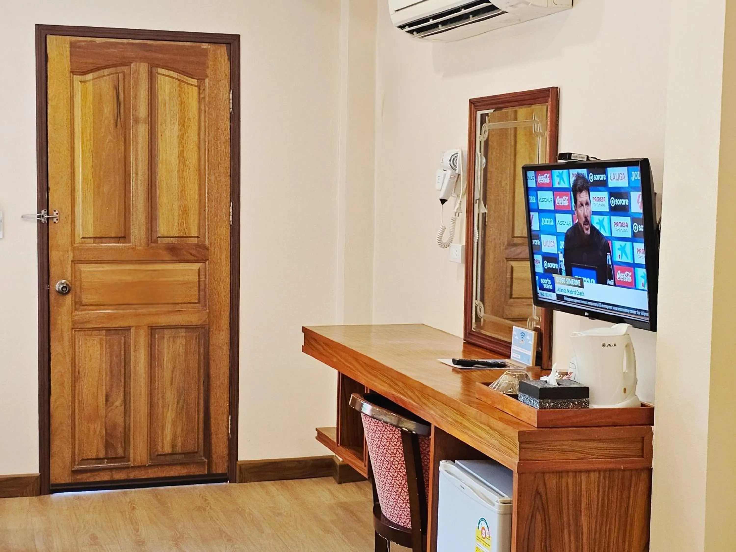 TV and multimedia in Phaithong Sotel Resort