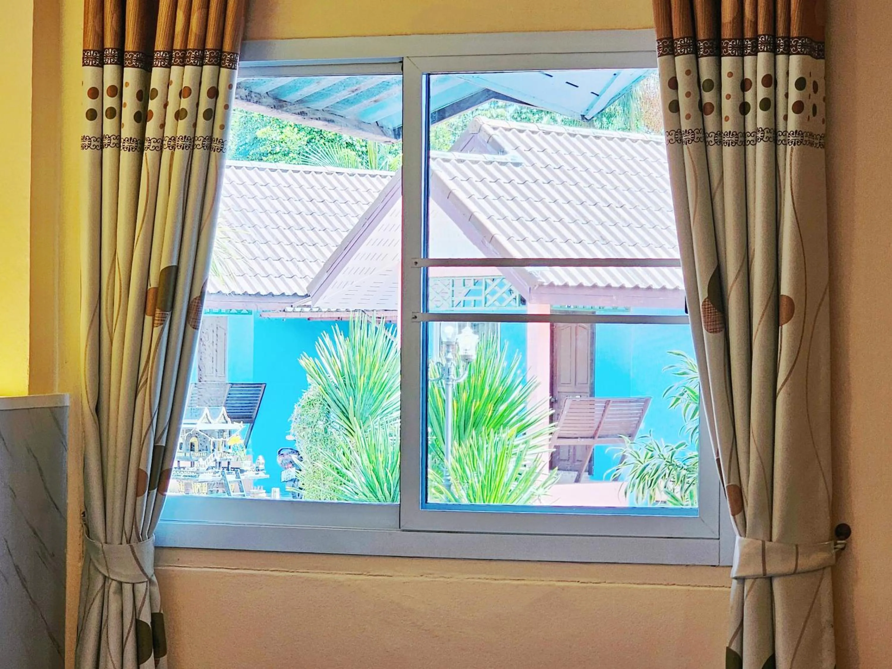 Garden view in Phaithong Sotel Resort