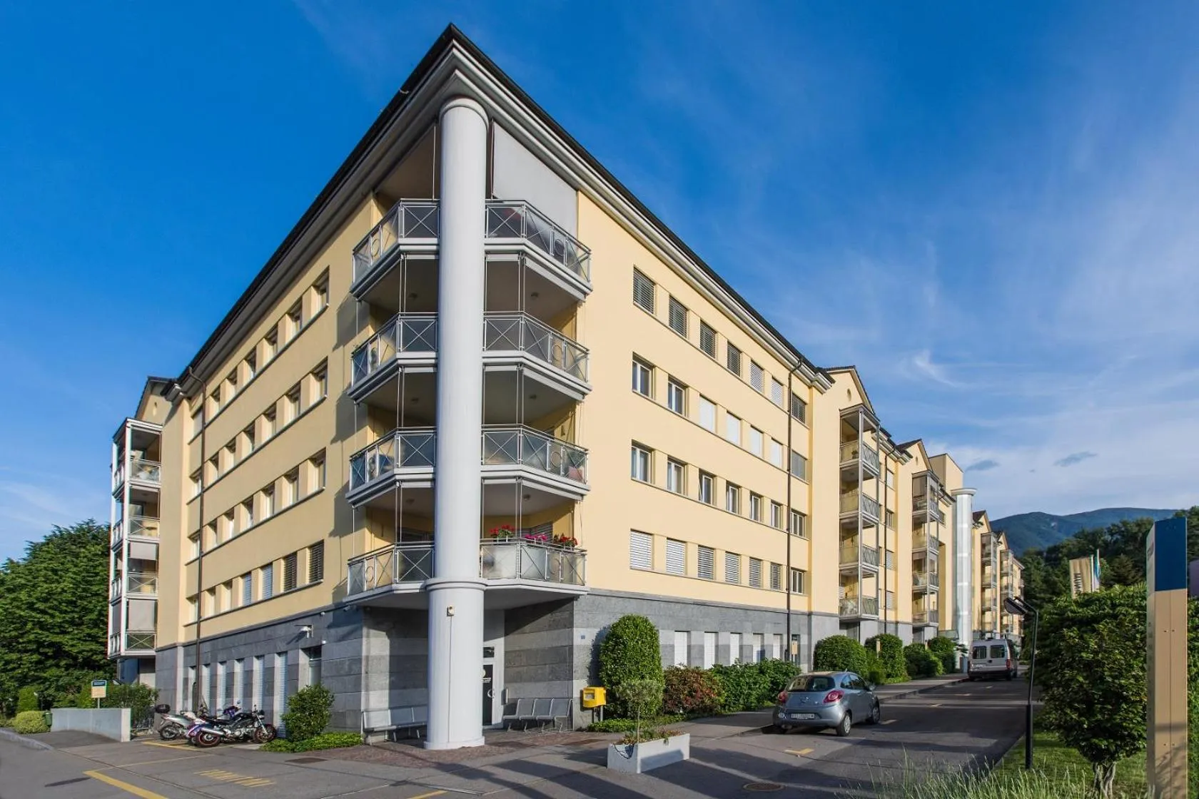 Property building in Tertianum Residenza Al Lido - Appartements & Restaurant