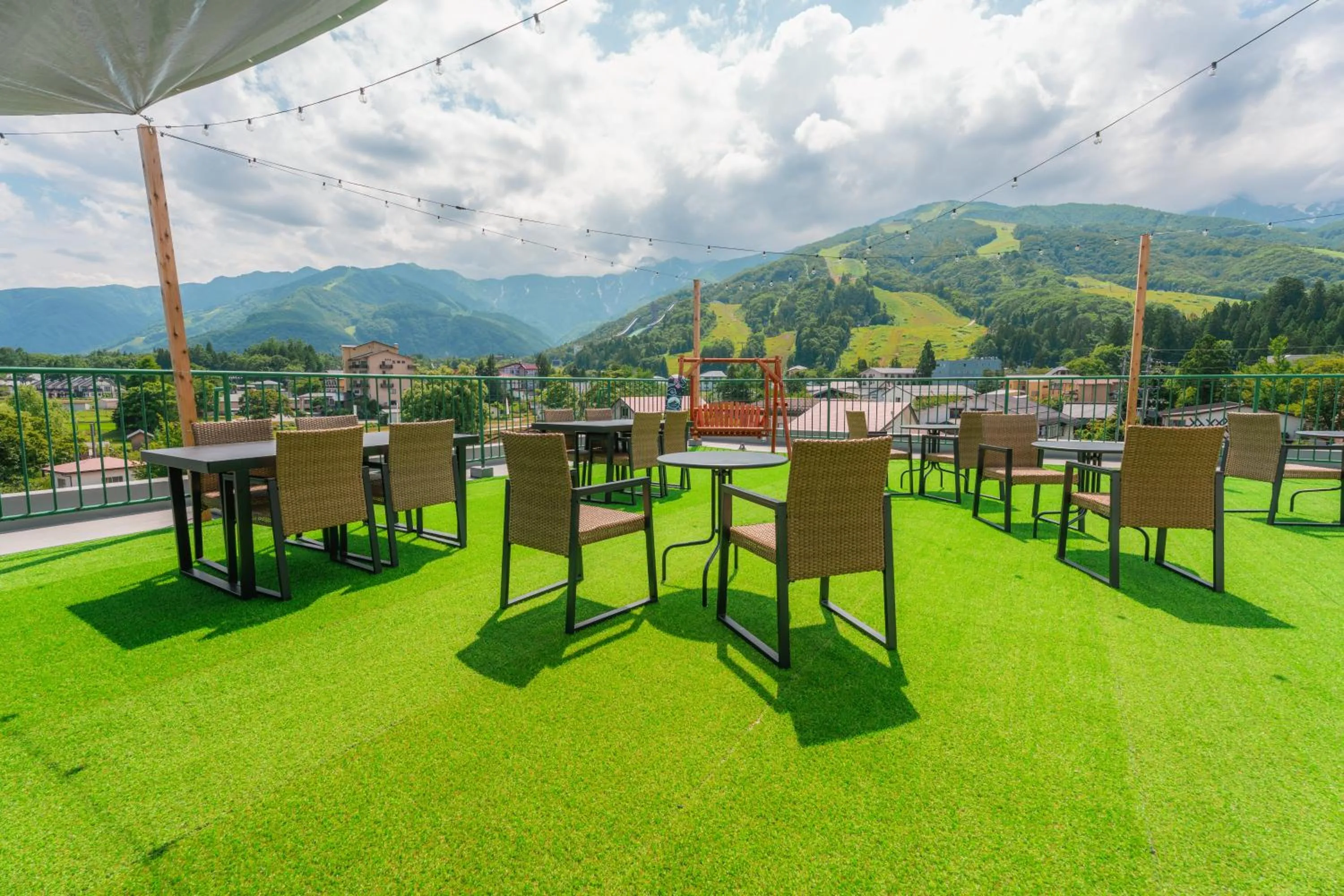 Day in Summit Views Hakuba