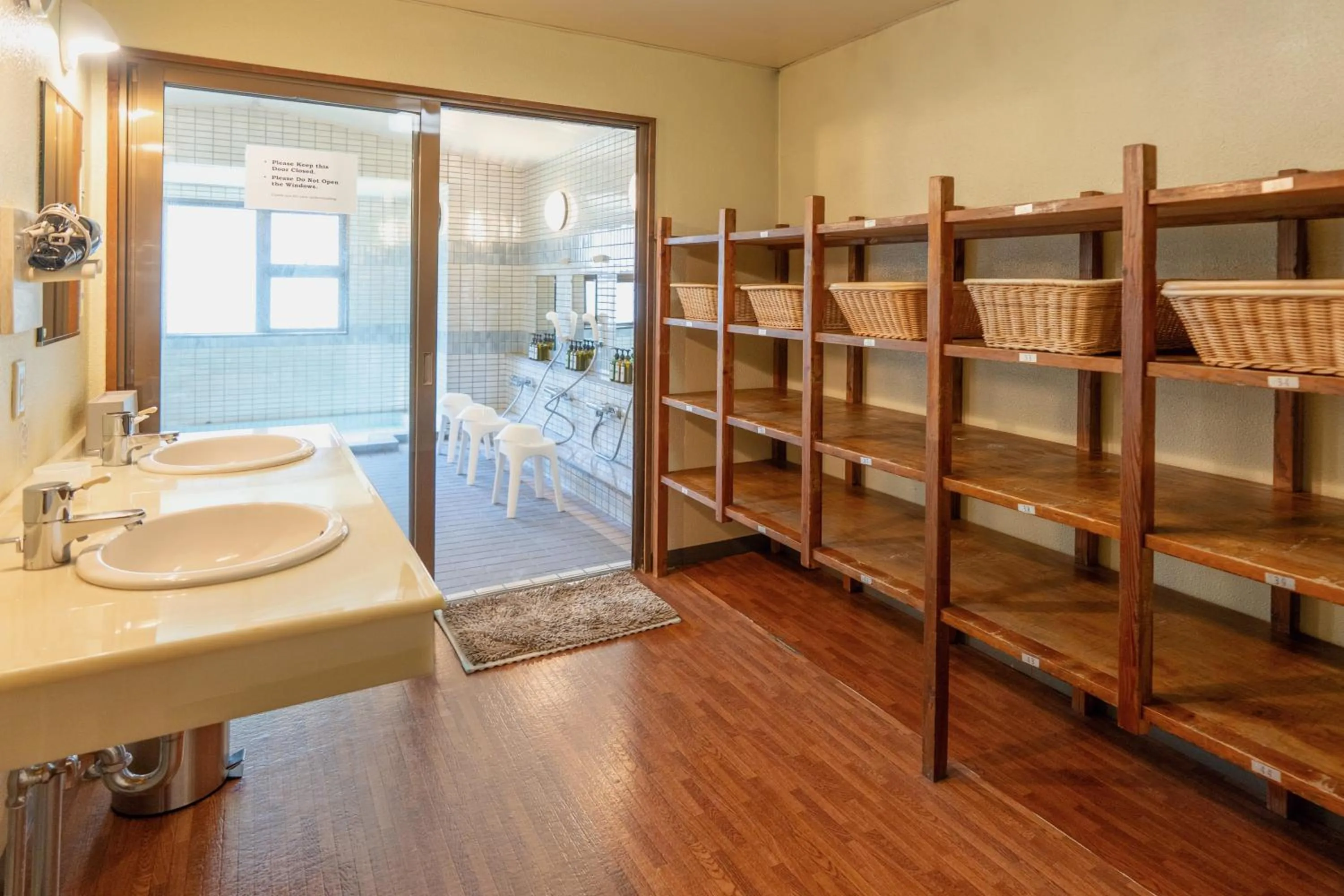 Hot Spring Bath in Summit Views Hakuba