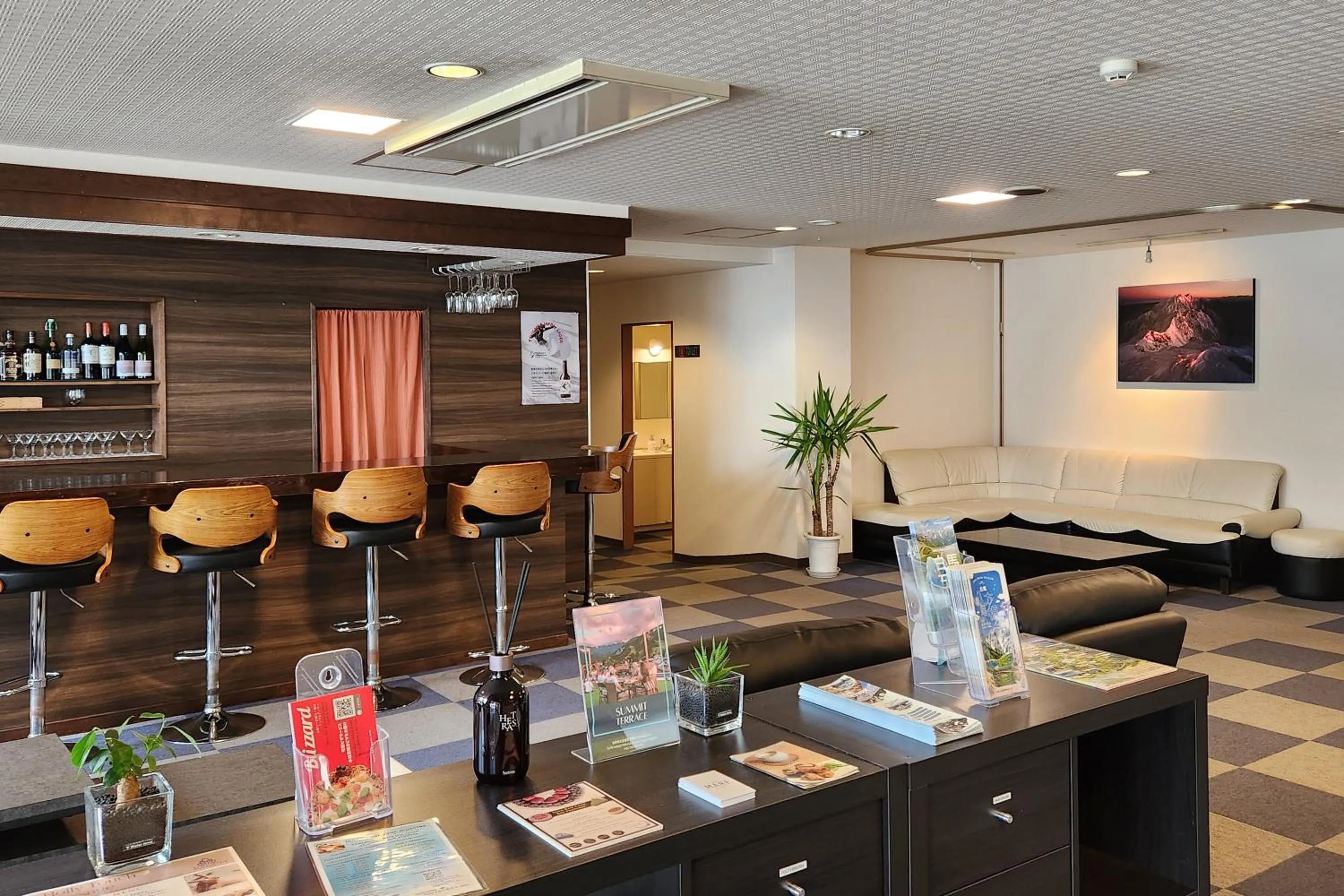 Lounge or bar in Summit Views Hakuba