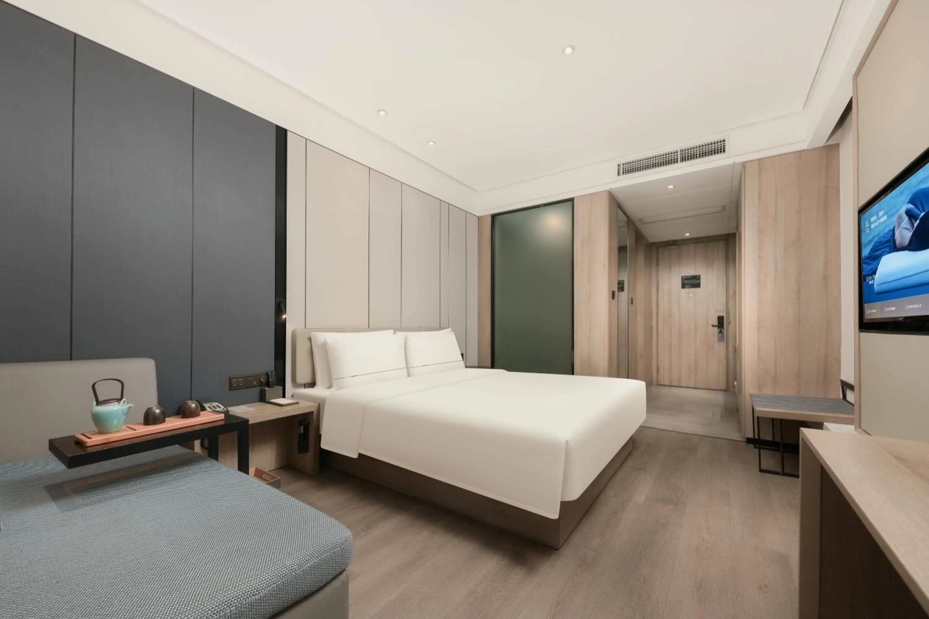 Bed in Atour Hotel Hangzhou Qianjiang New Town Qianjiang Road