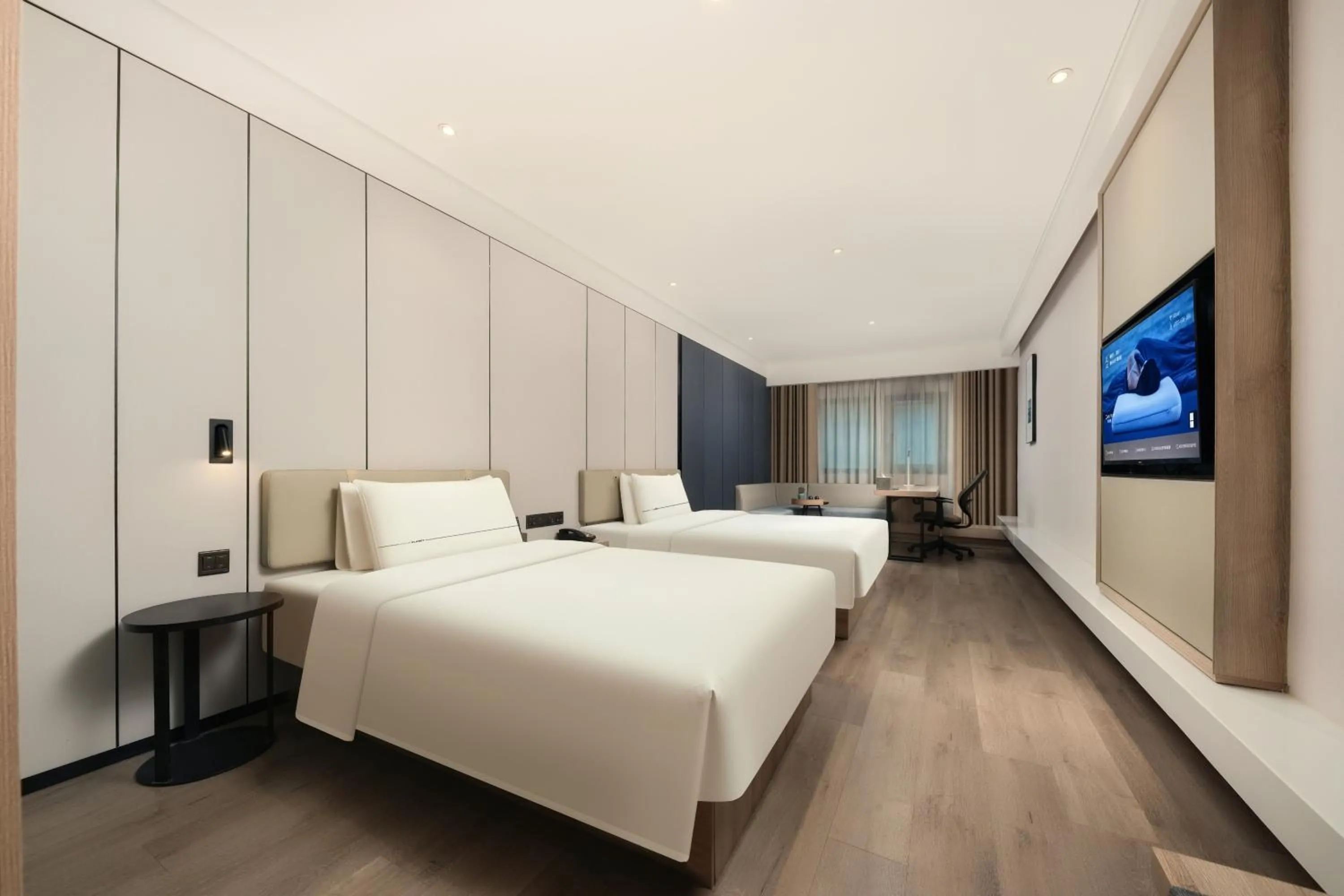 Bed in Atour Hotel Hangzhou Qianjiang New Town Qianjiang Road