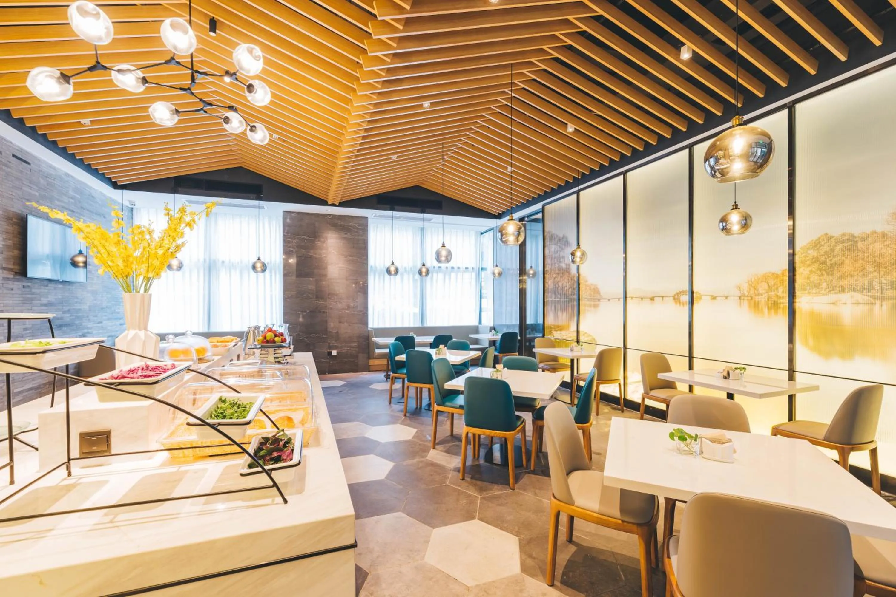 Breakfast in Atour Hotel Hangzhou Qianjiang New Town Qianjiang Road