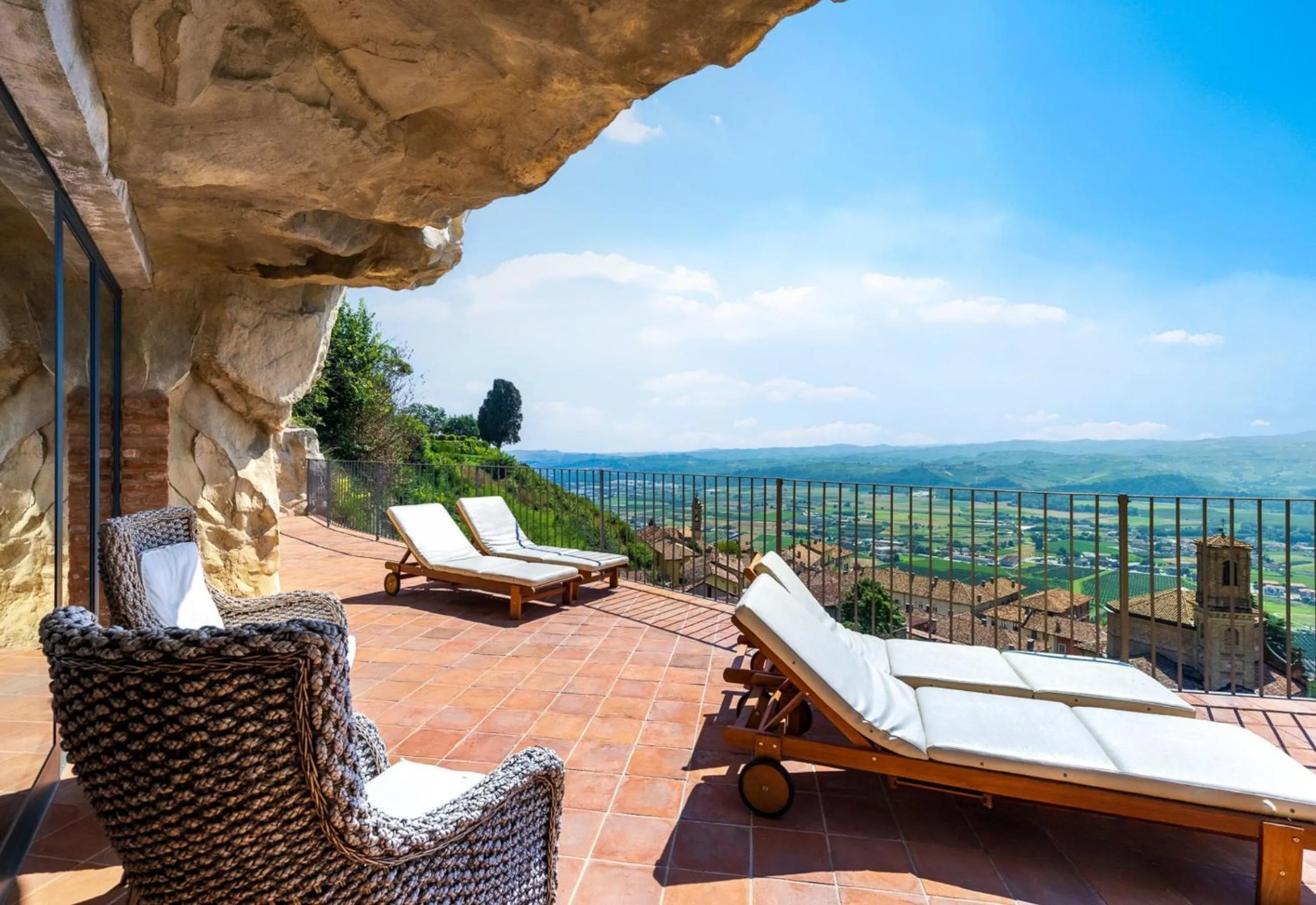 sunbed in Castello di Guarene