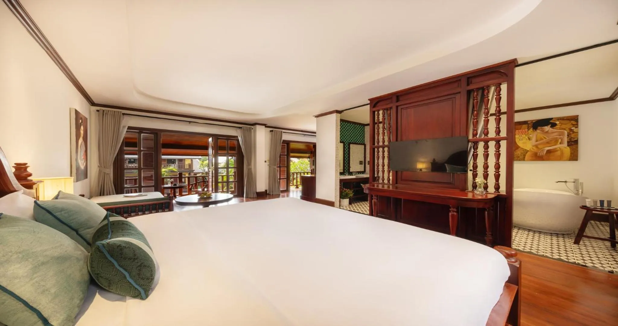 Bedroom, Bed in U Luang Prabang