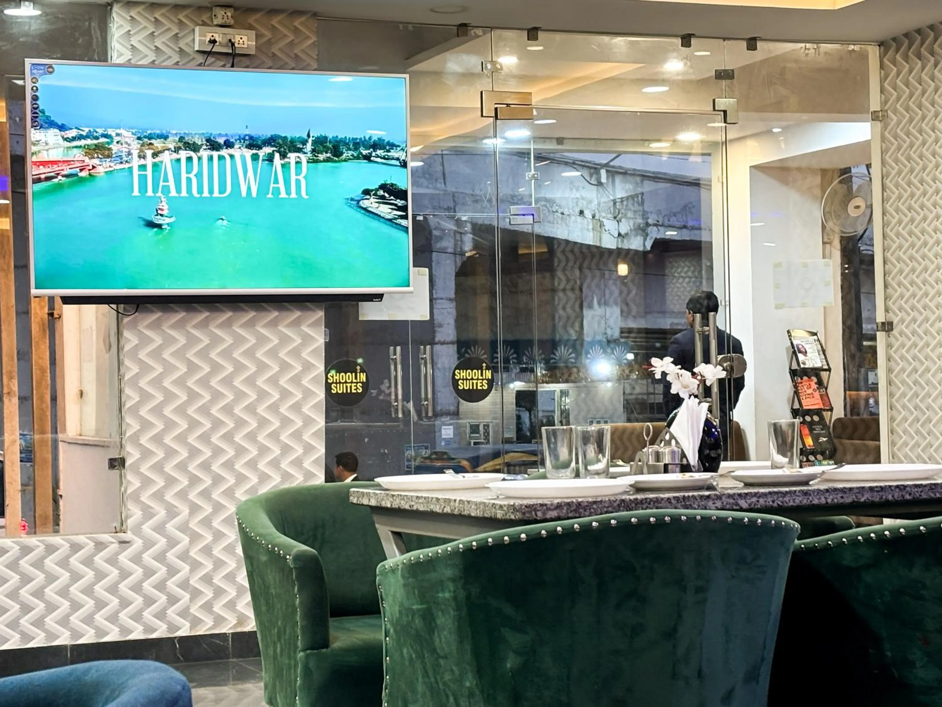 Restaurant/places to eat in Hotel Shoolin Suites Boutique Haridwar