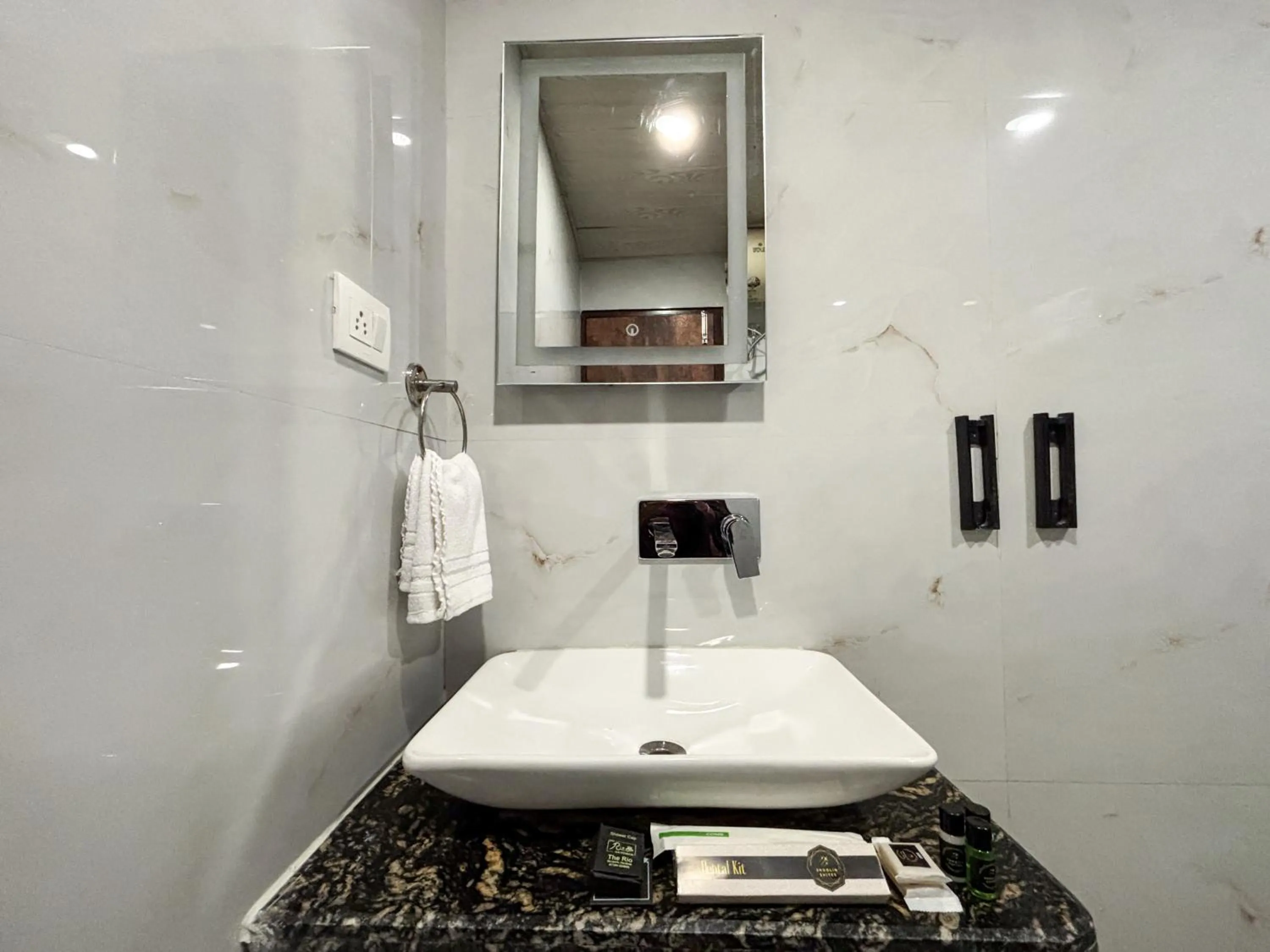 Bathroom in Hotel Shoolin Suites Boutique Haridwar