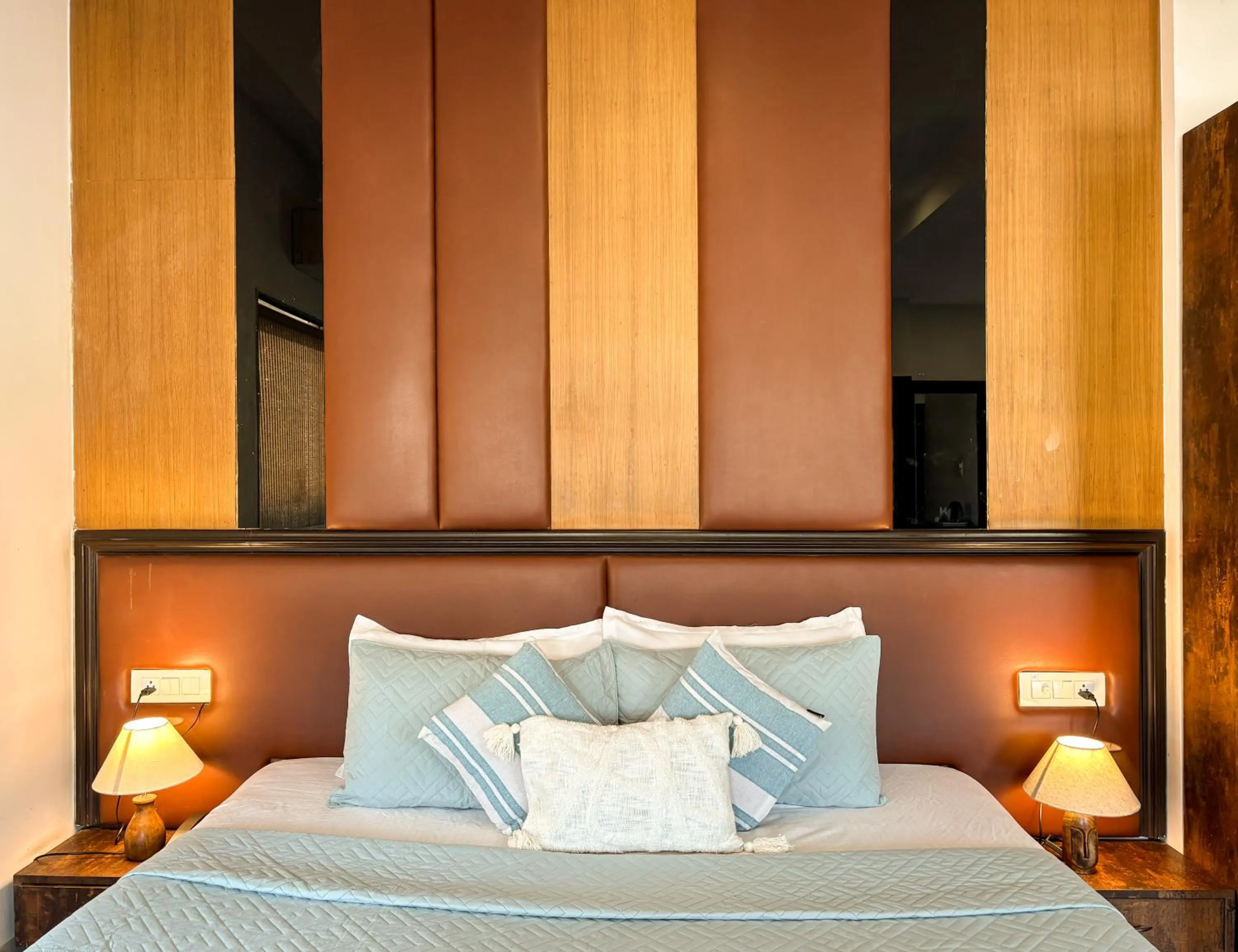 Bed in Hotel Shoolin Suites Boutique Haridwar