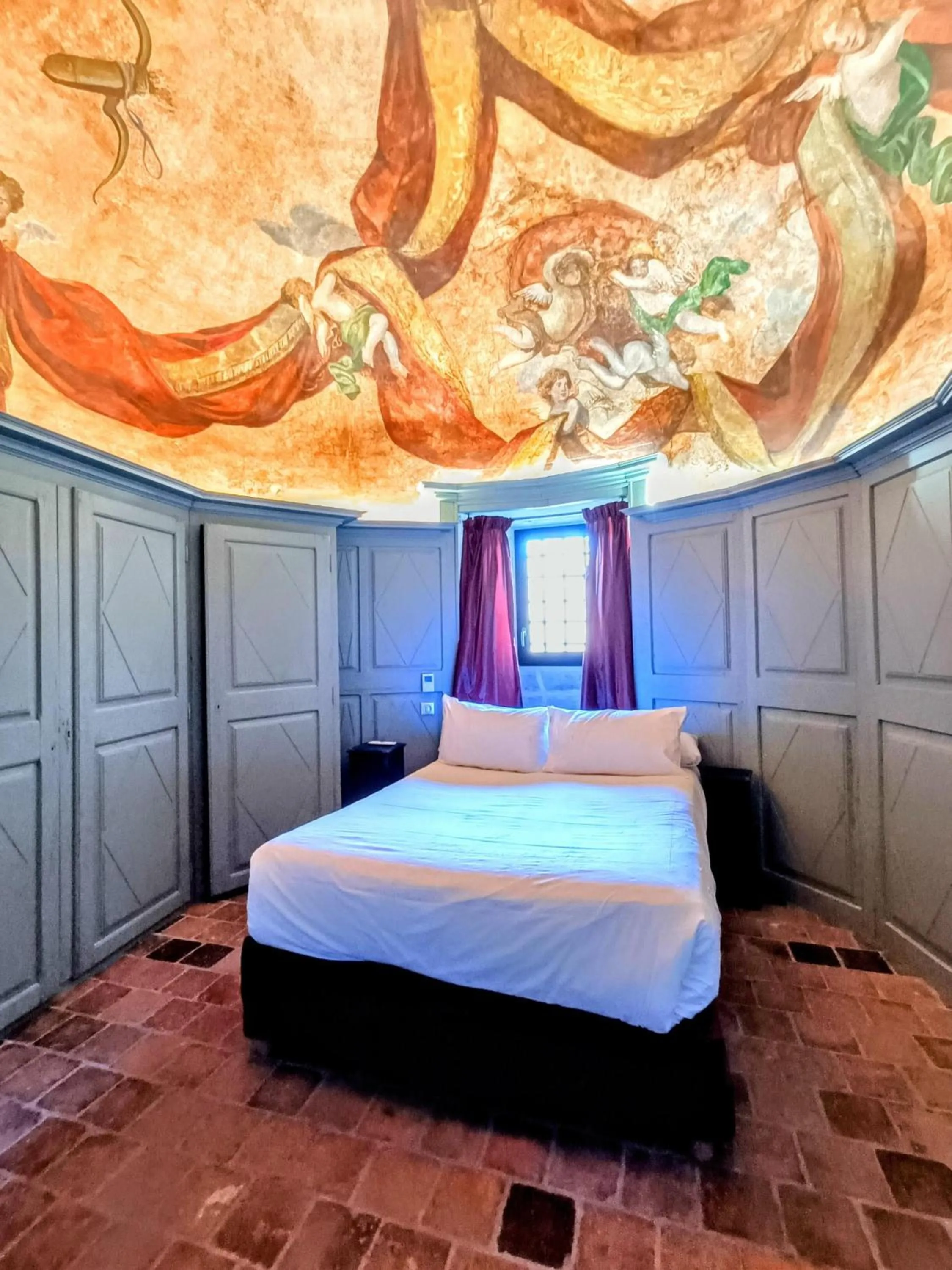 Bed in Les Chambres De La Renaissance
