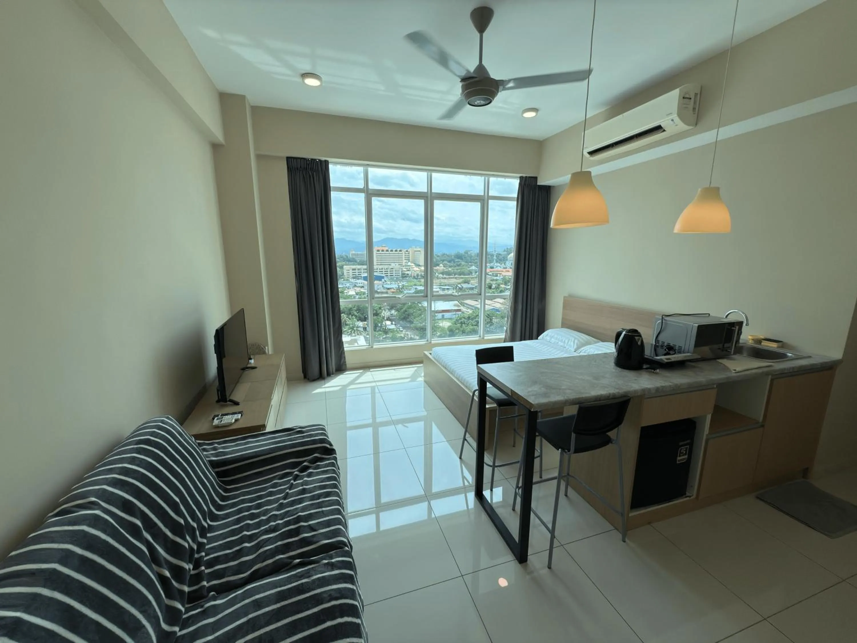 Sutera Avenue Kota Kinabalu City Centre LW Suites