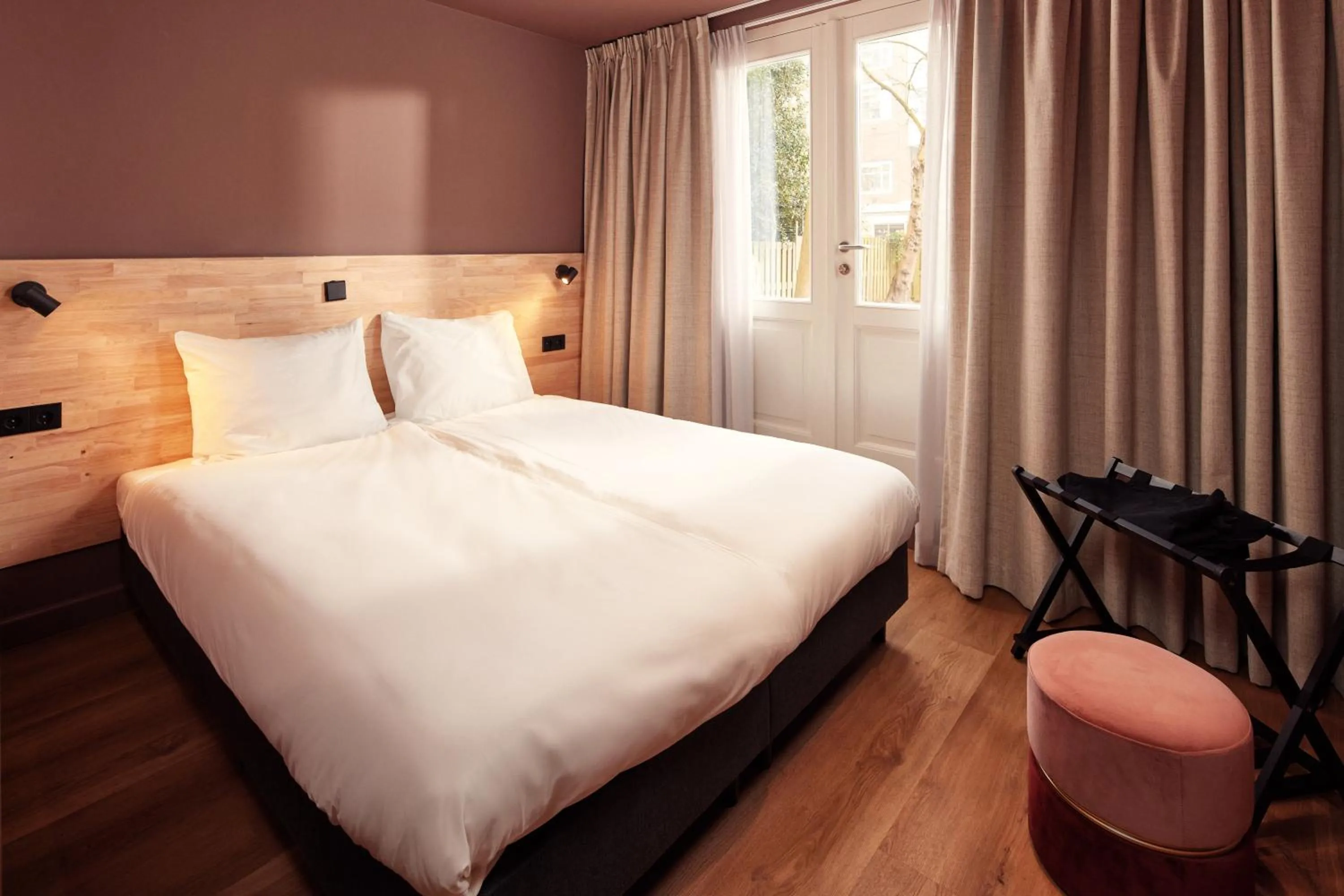 Bed in The Elephant Hostel