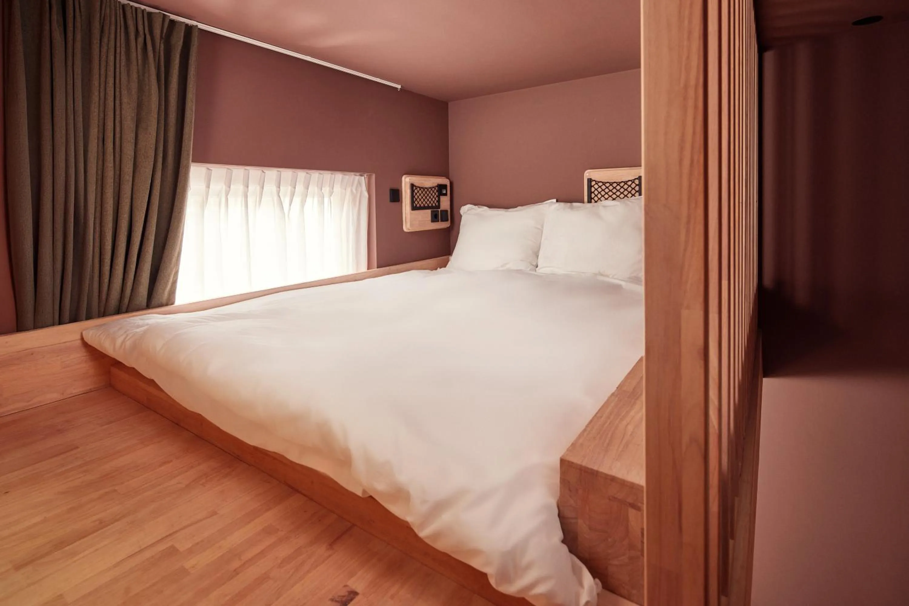 Bed in The Elephant Hostel