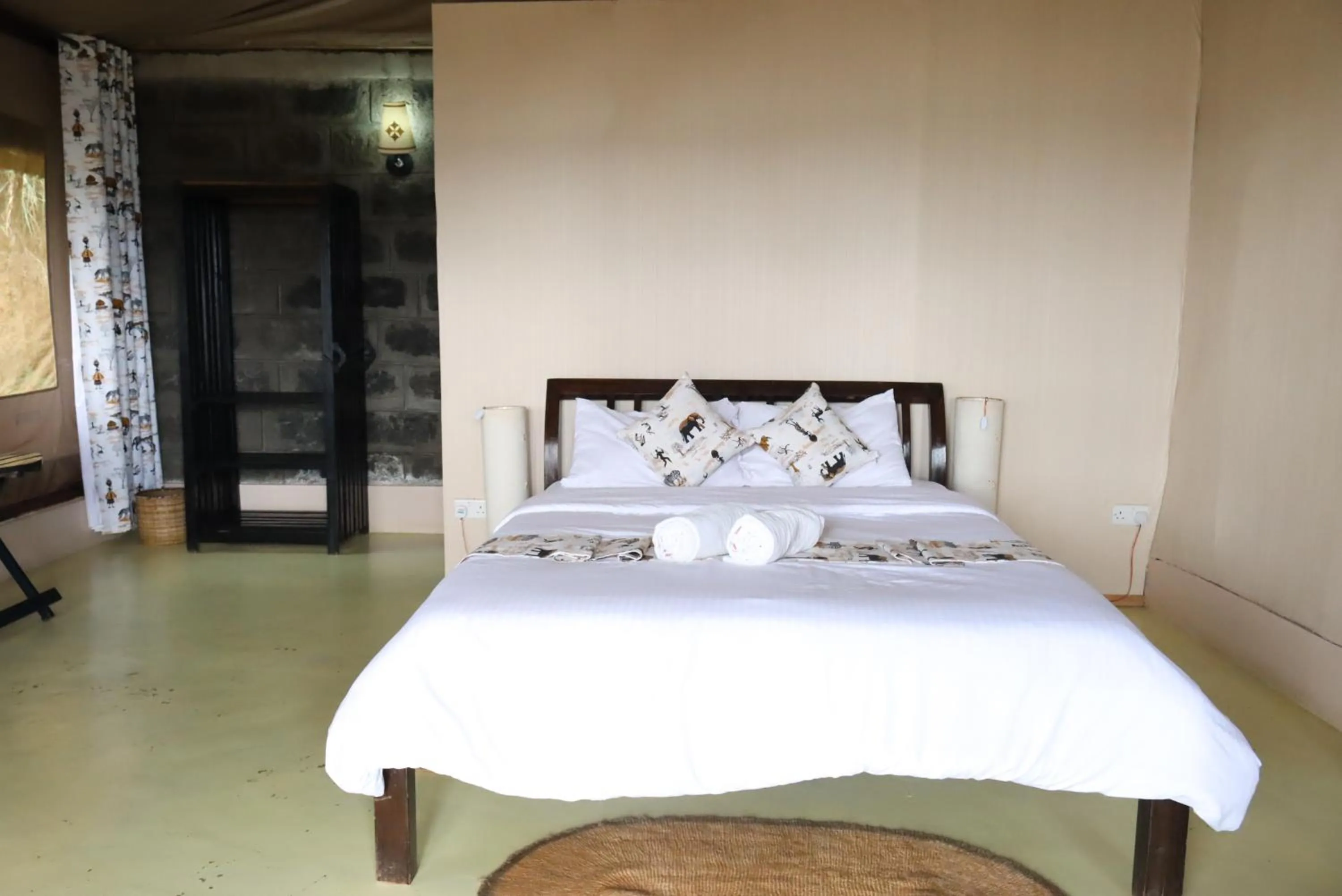 Bedroom, Bed in Maili Saba Camp