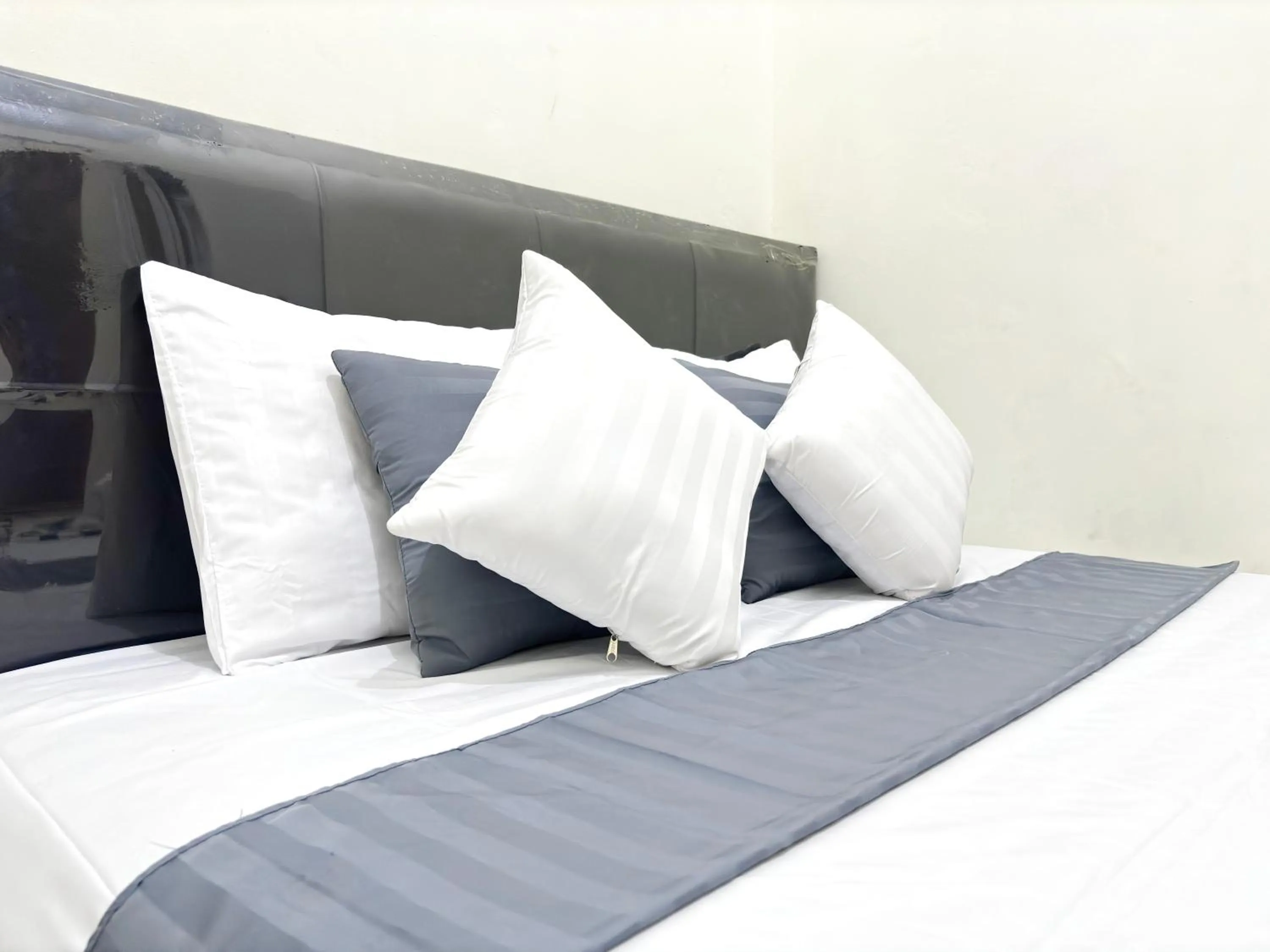 Bedroom, Bed in Semarang Inn Syariah