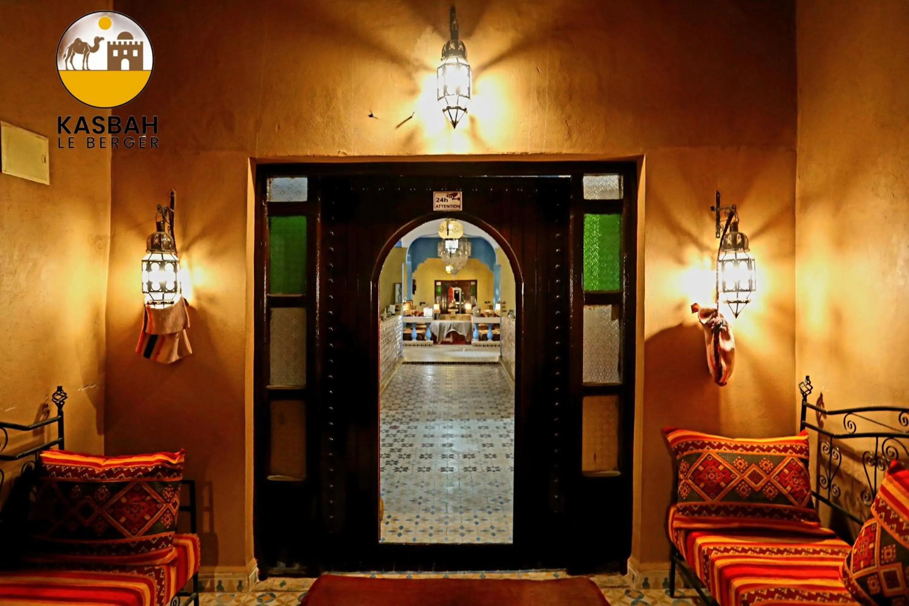 Restaurant/places to eat in Kasbah Du Berger & Piscine