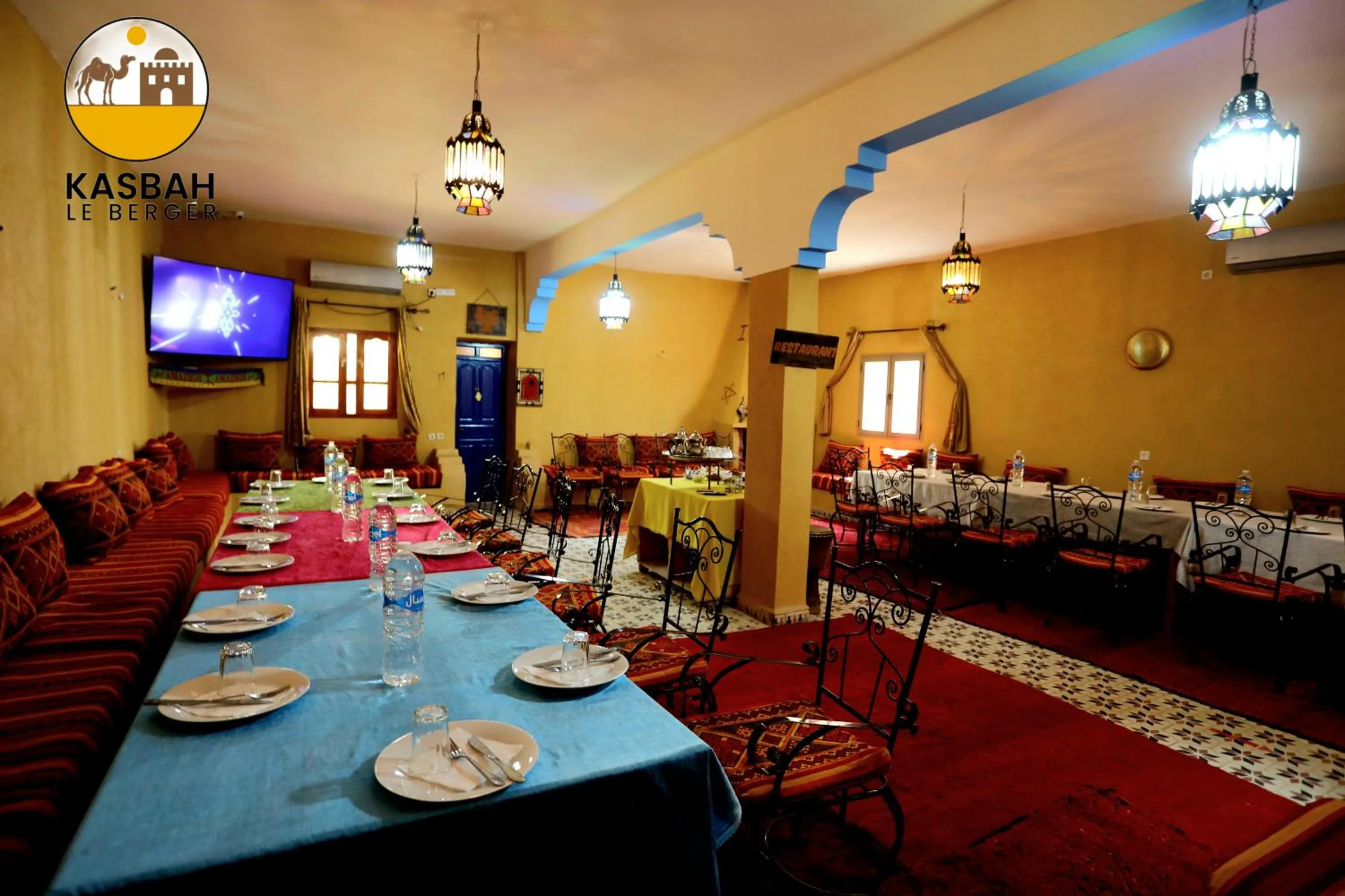 Restaurant/places to eat in Kasbah Du Berger & Piscine