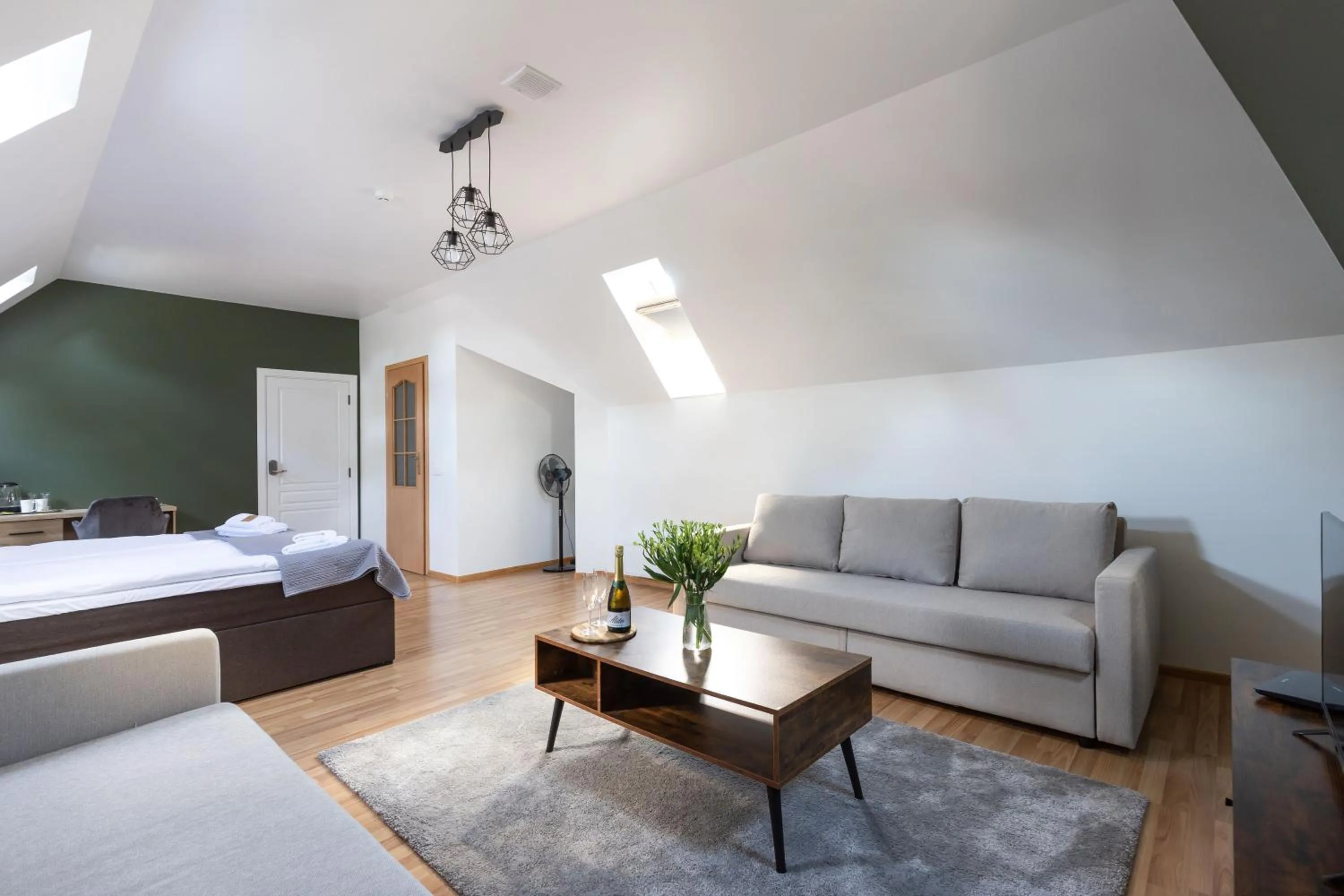 Seating area, Bed in Avanti apgyvendinimas-restoranas