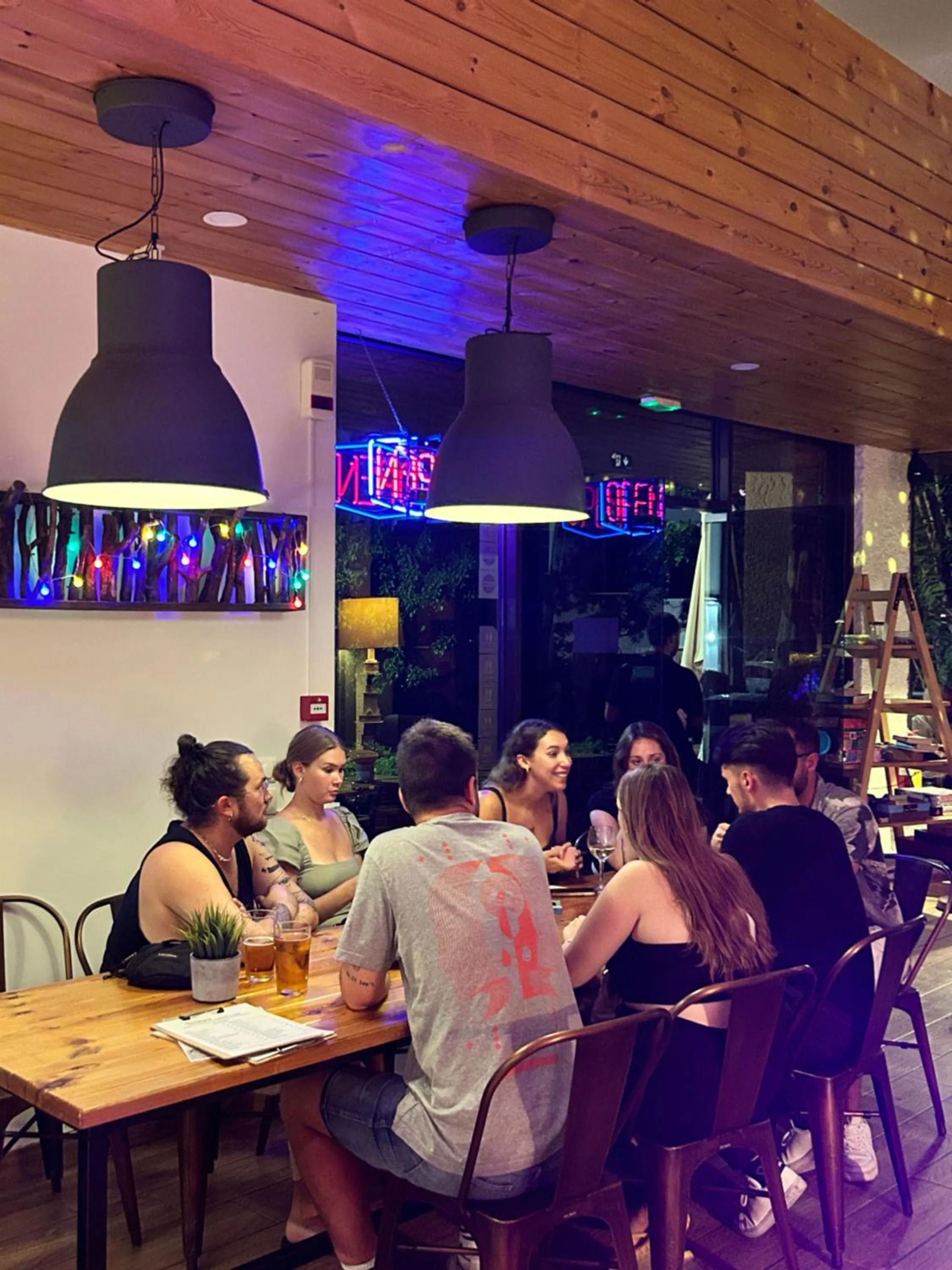 Lounge or bar in STAY Rhodes HoStel & Bar