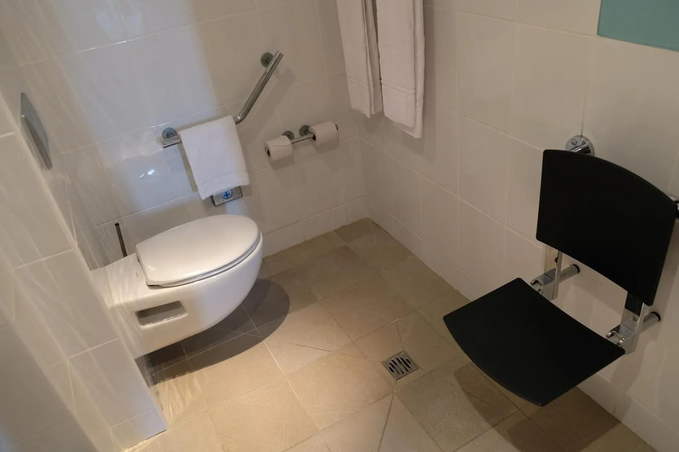 Shower in Grand Hotel Montabo