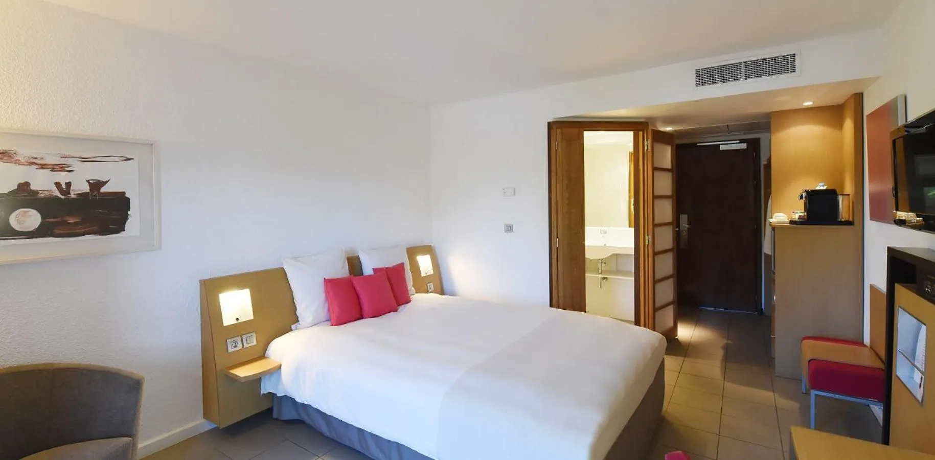 Bedroom, Bed in Grand Hotel Montabo