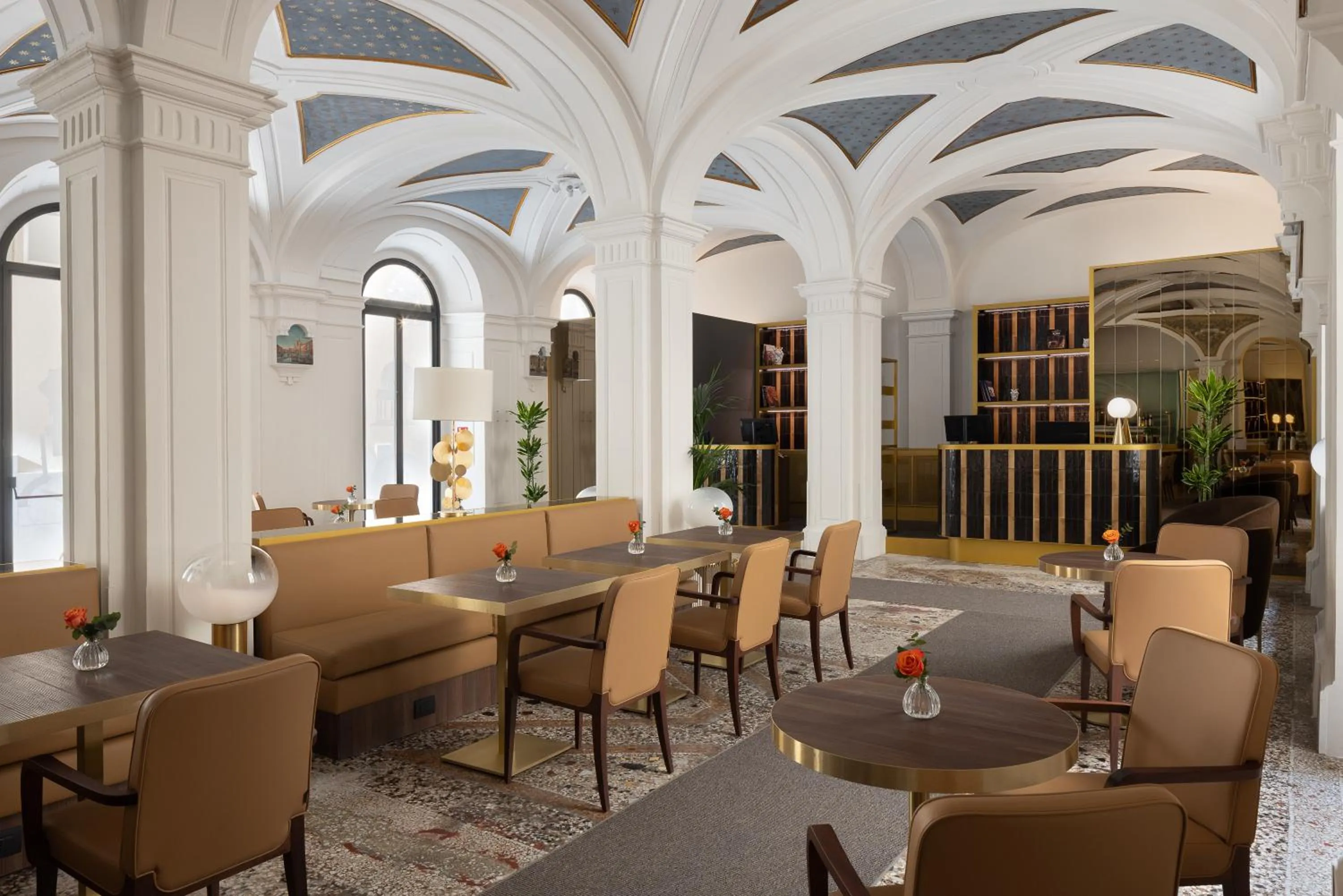 Lobby or reception in Hotel Art by the Spanish Steps UNA Esperienze