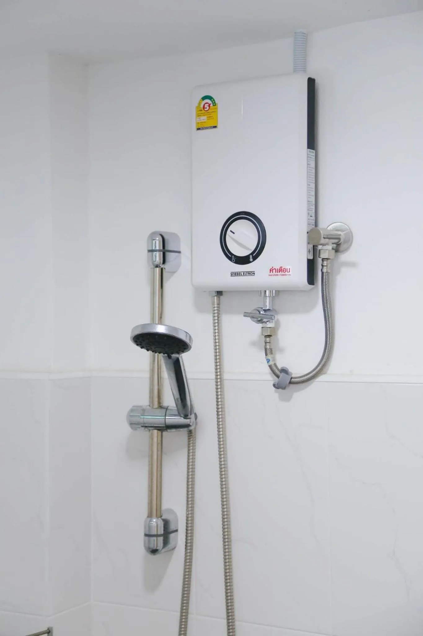 Shower in Chana Bangkok Hotel