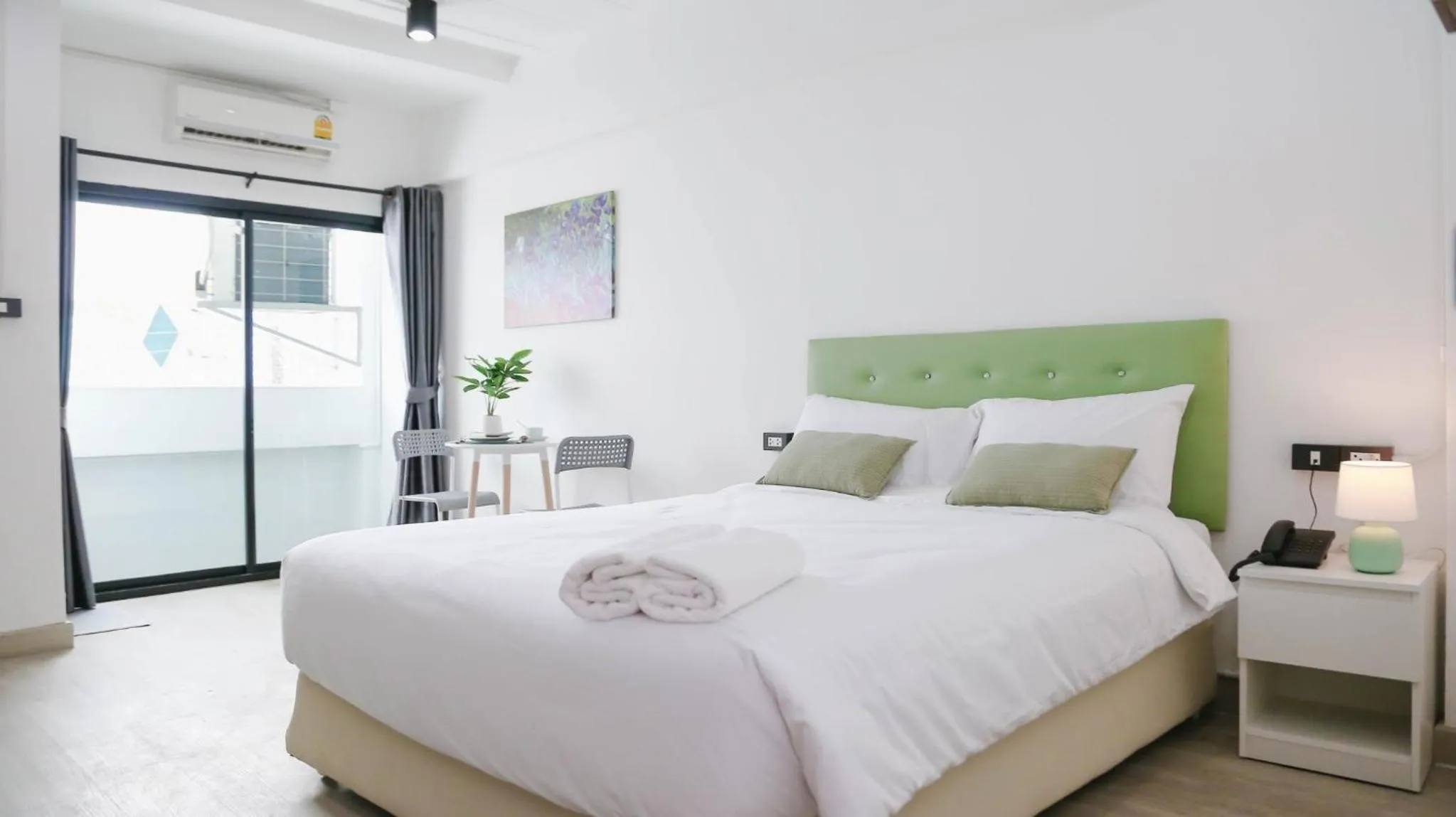 Bedroom, Bed in Chana Bangkok Hotel