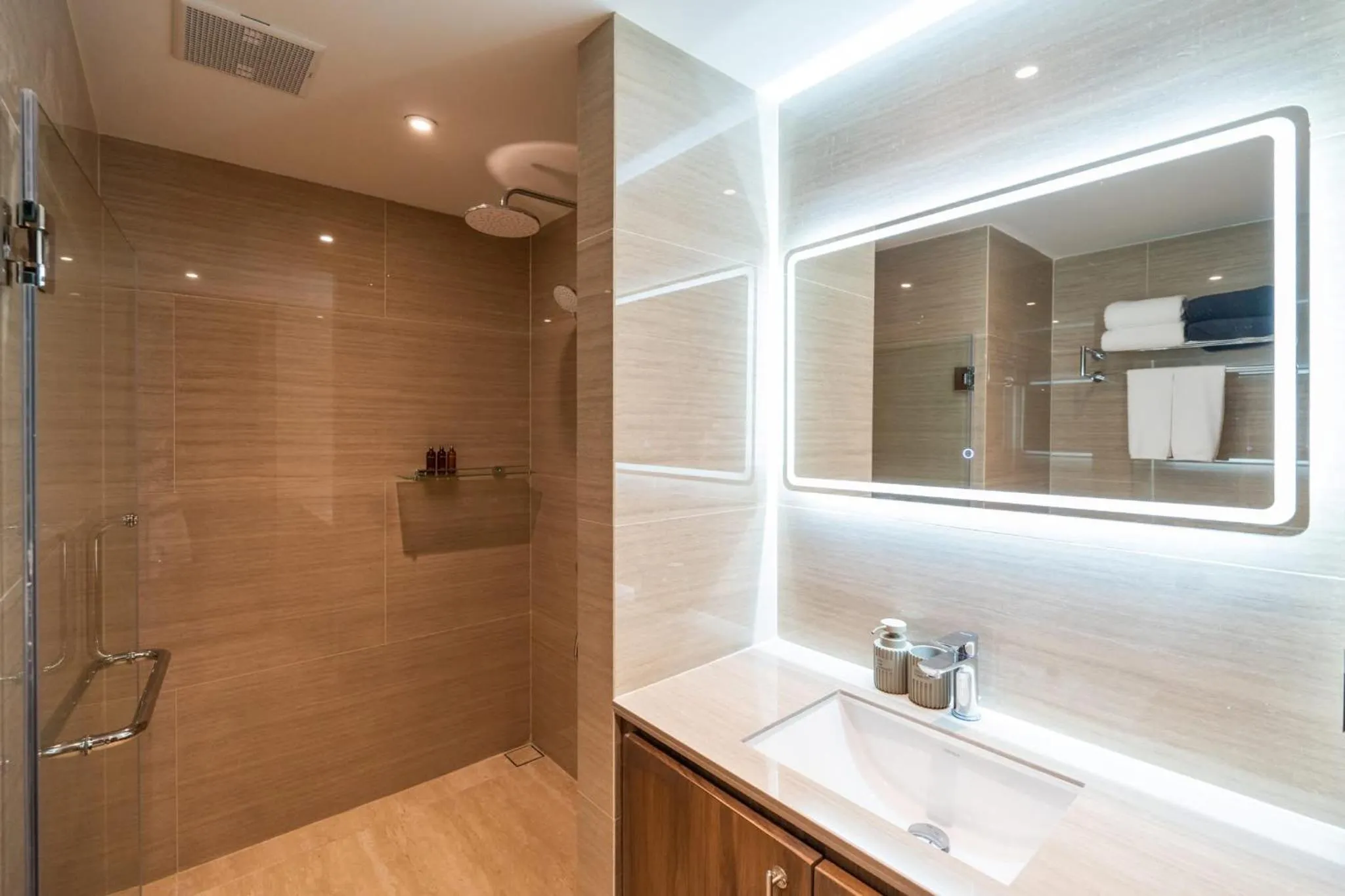 Shower in Timber Society Boutique Hideaway