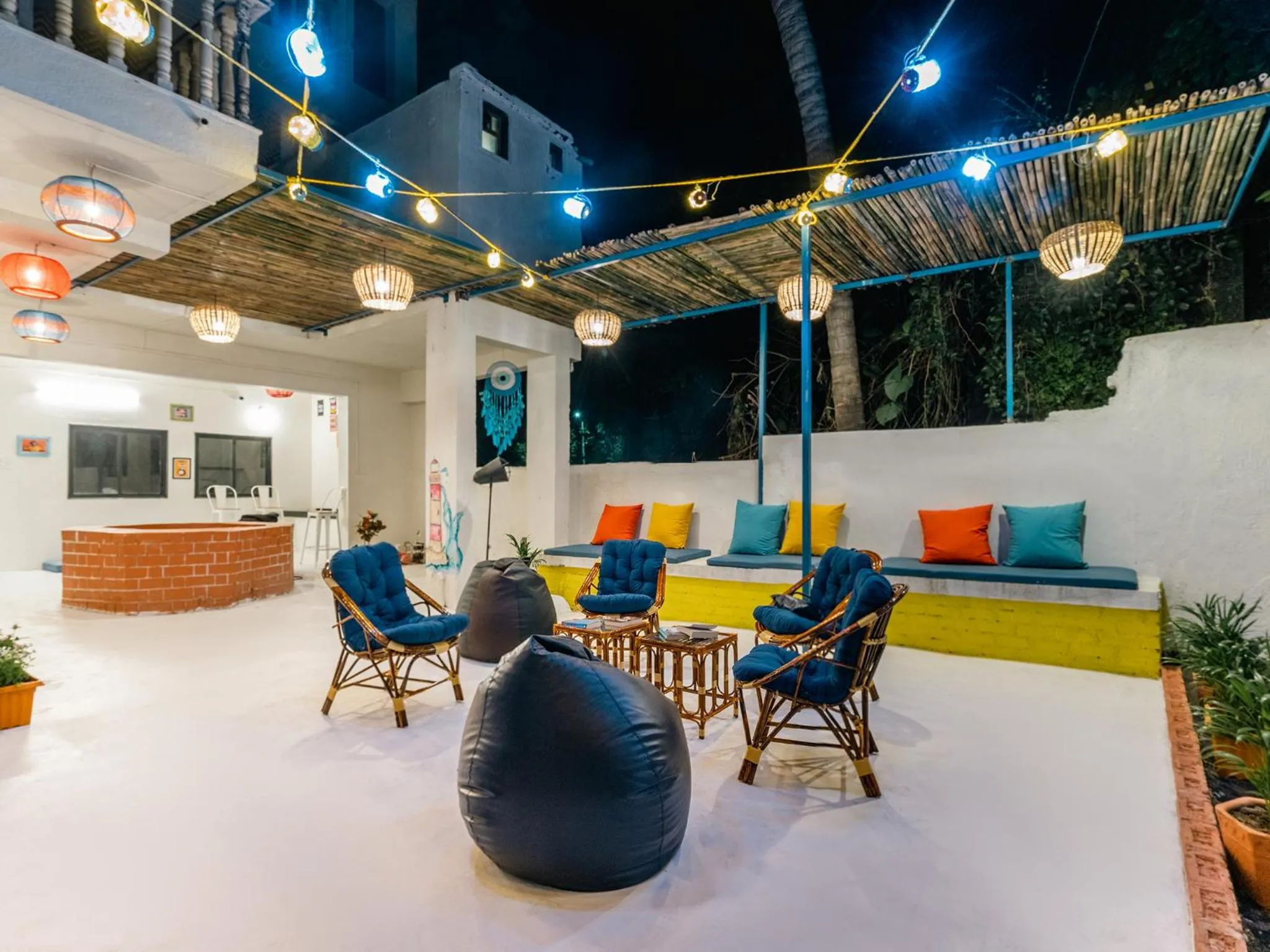 Patio in Moustache Daman