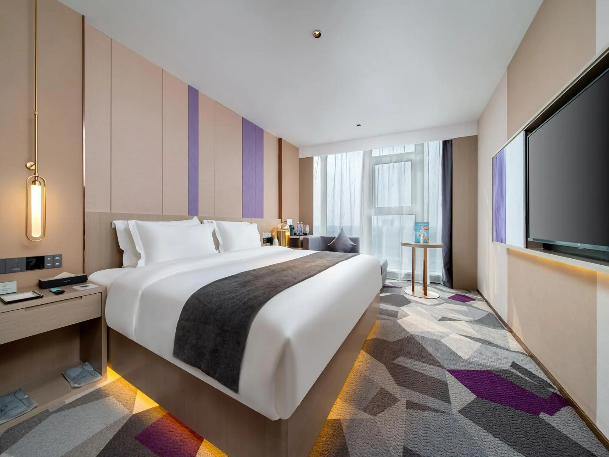 Communal lounge/ TV room, Bed in Lavande Hotel Credit Building of Gaocheng District, Shijiazhuang City