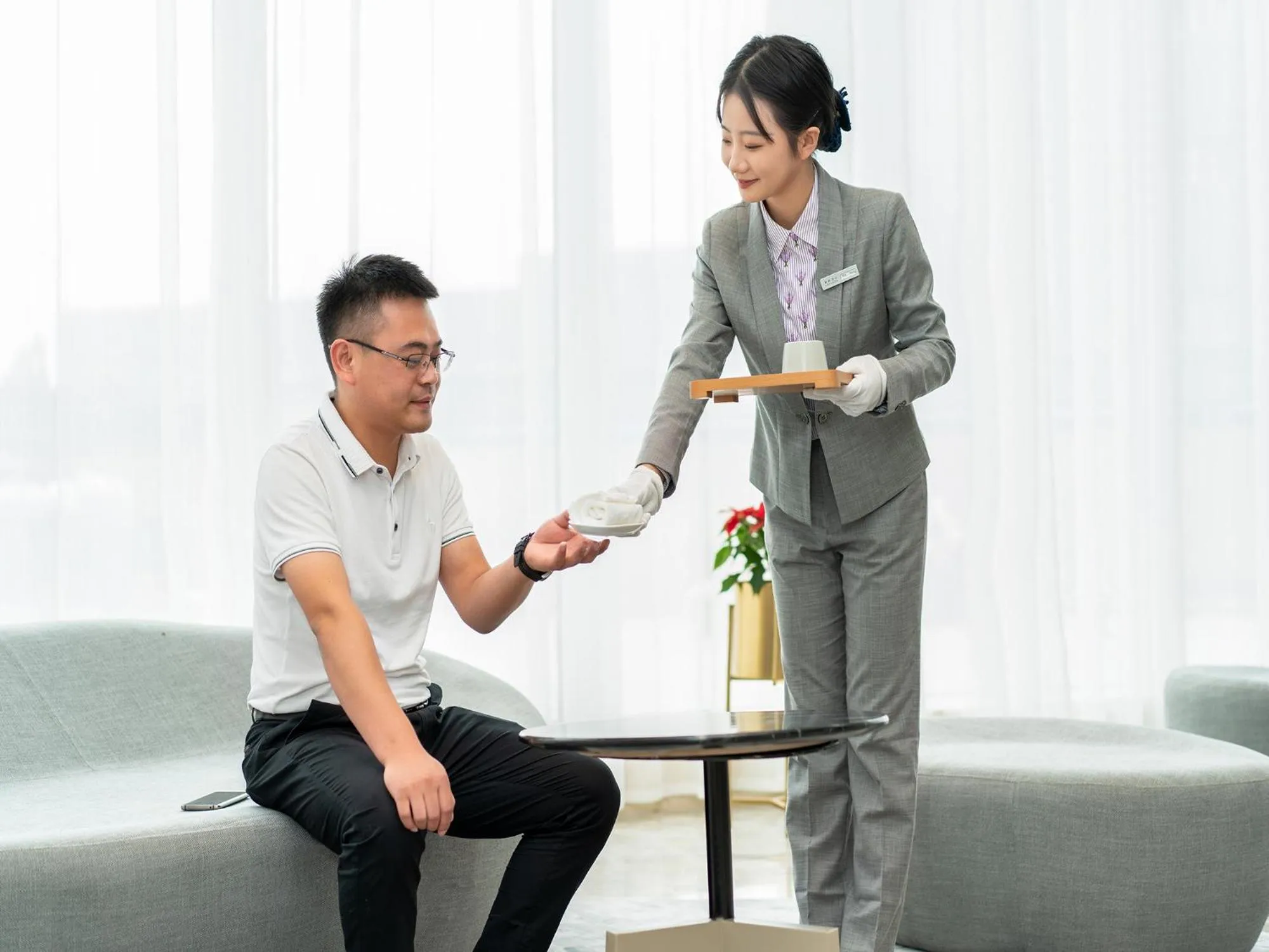 Staff in Lavande Hotel Credit Building of Gaocheng District, Shijiazhuang City