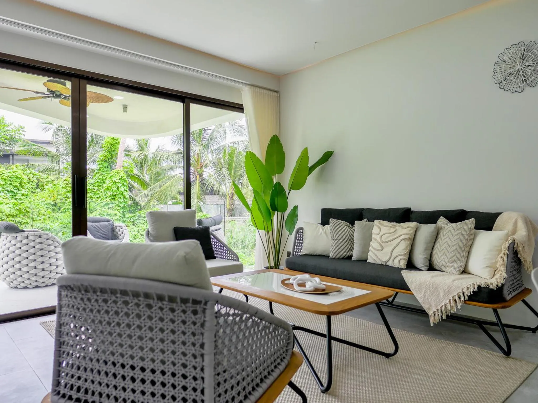 Living room in Beachside Residence