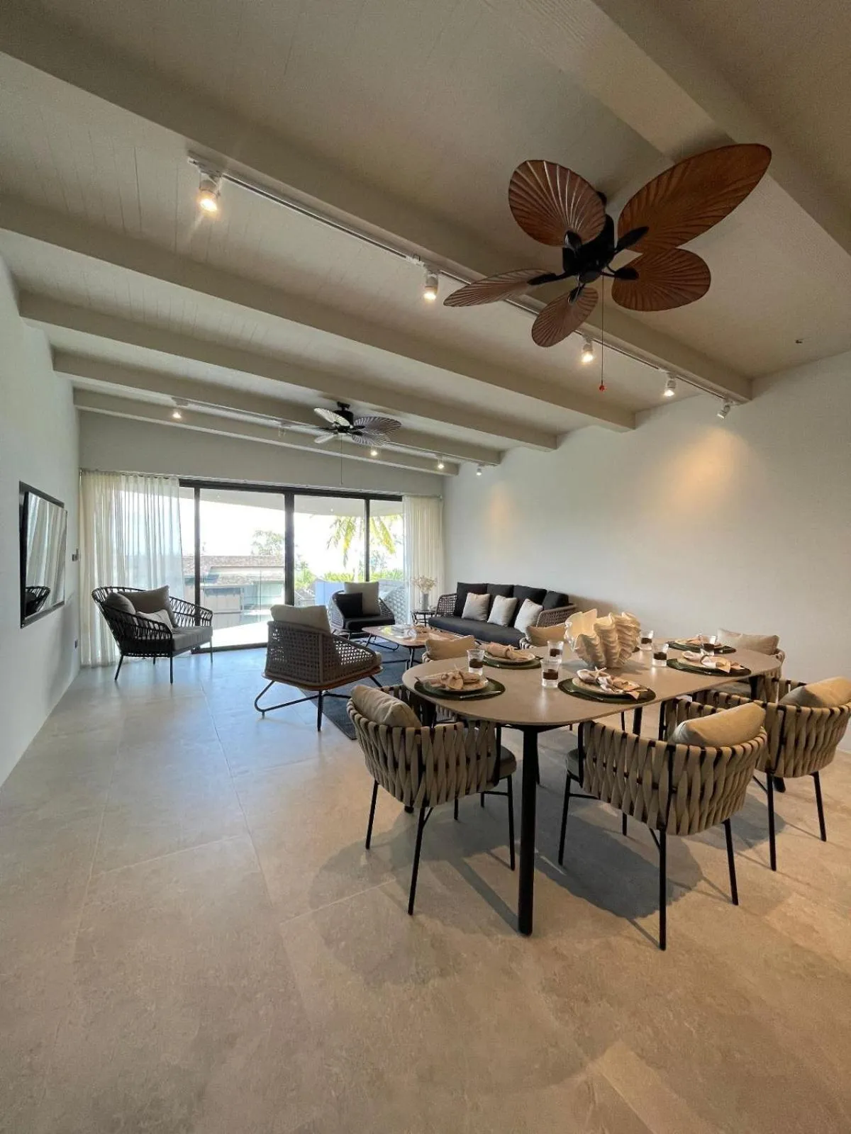 Seating area in Beachside Residence