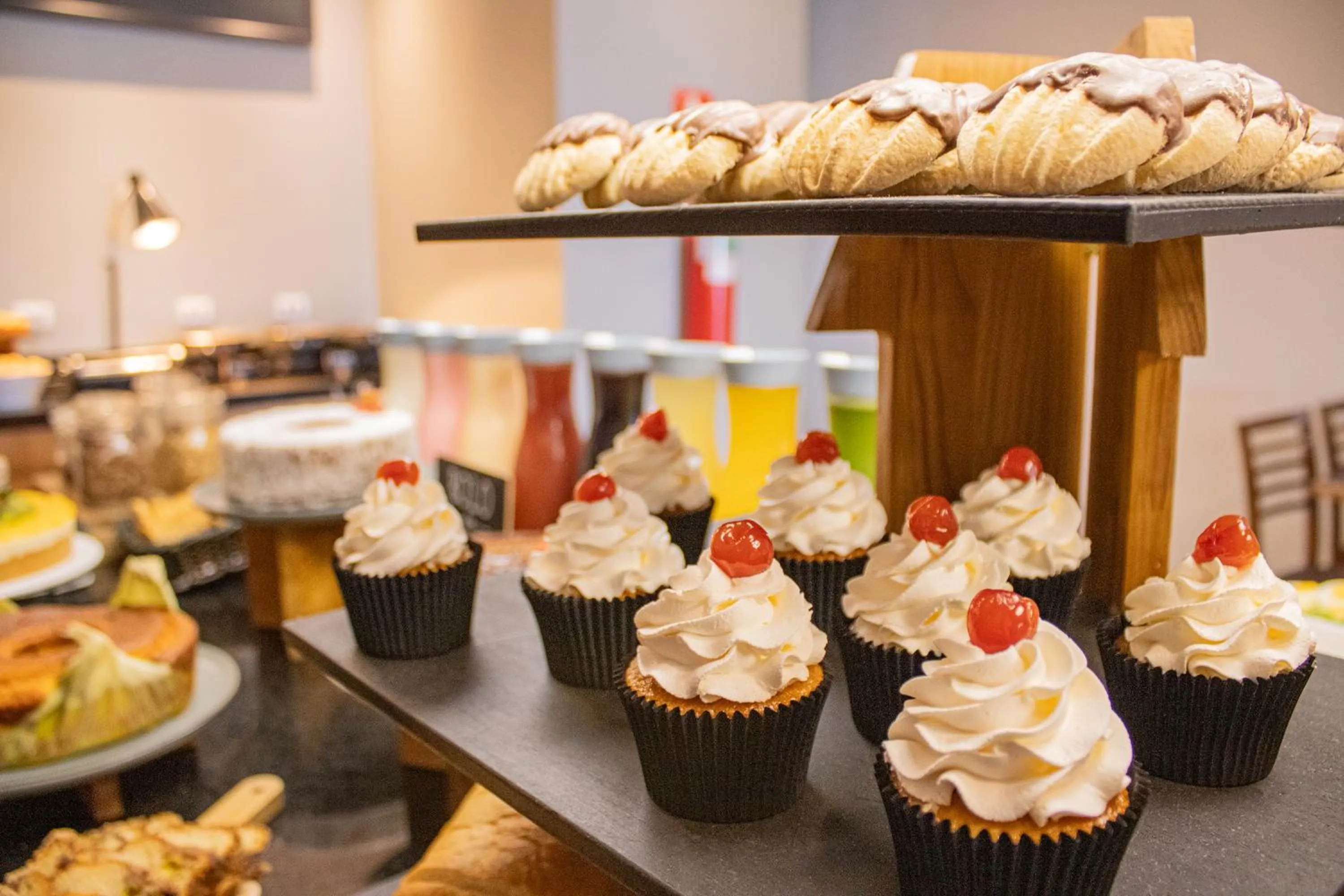 Breakfast in Hotel Euro Suite São Jose do Rio Preto by Nacional Inn