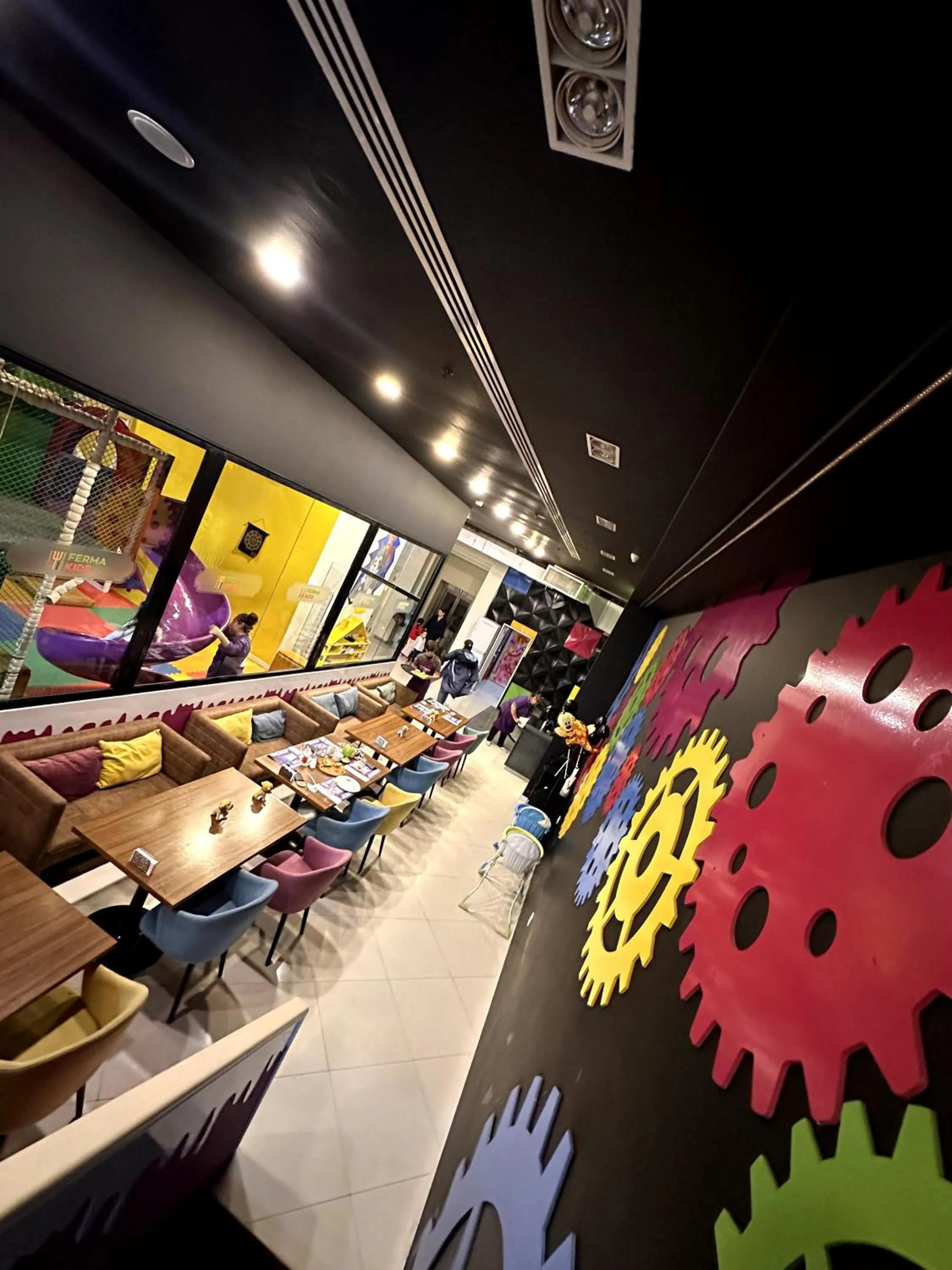 Restaurant/places to eat in Ferma Art hotel boutique