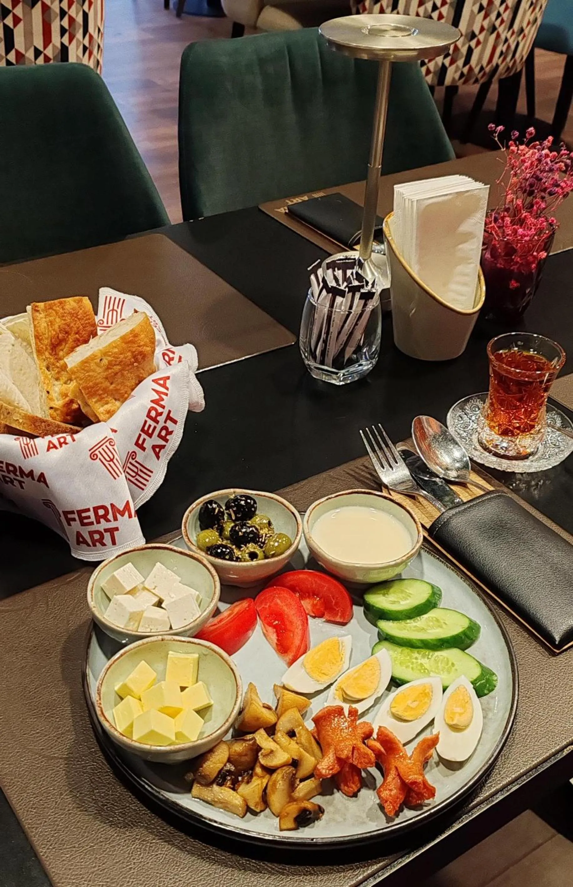 Breakfast in Ferma Art hotel boutique