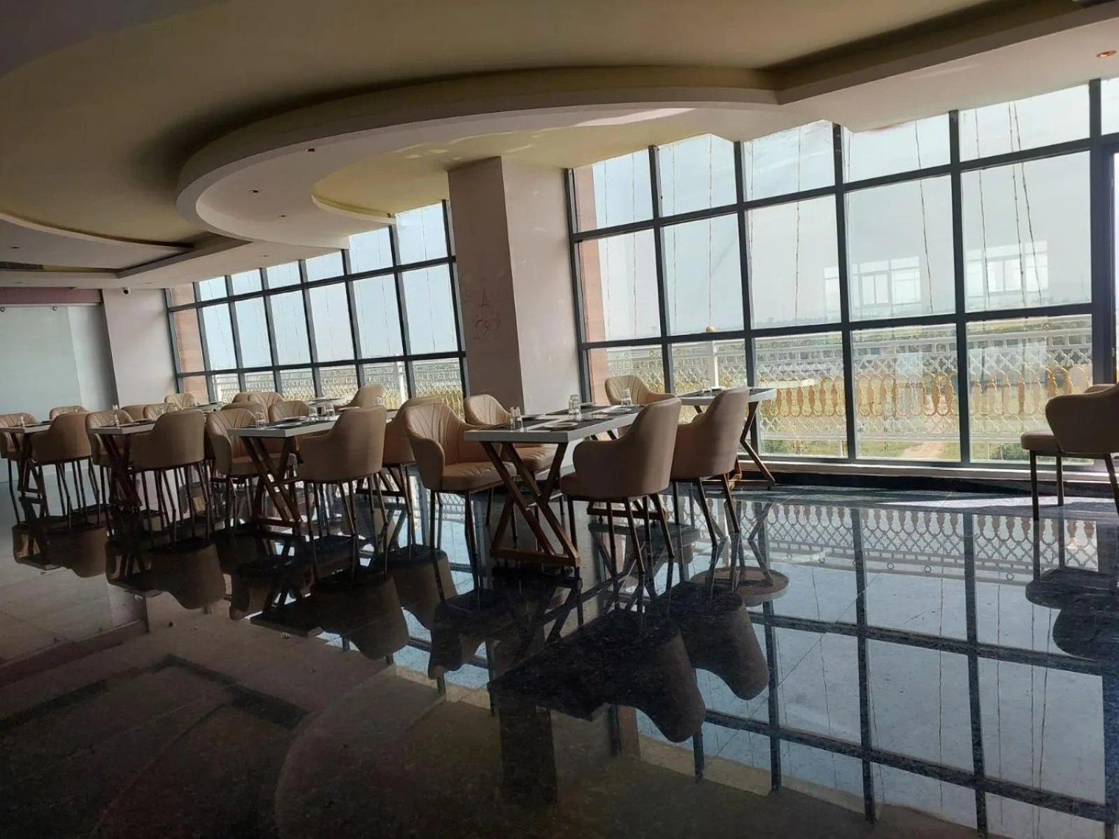 Breakfast in Hotel Yathin