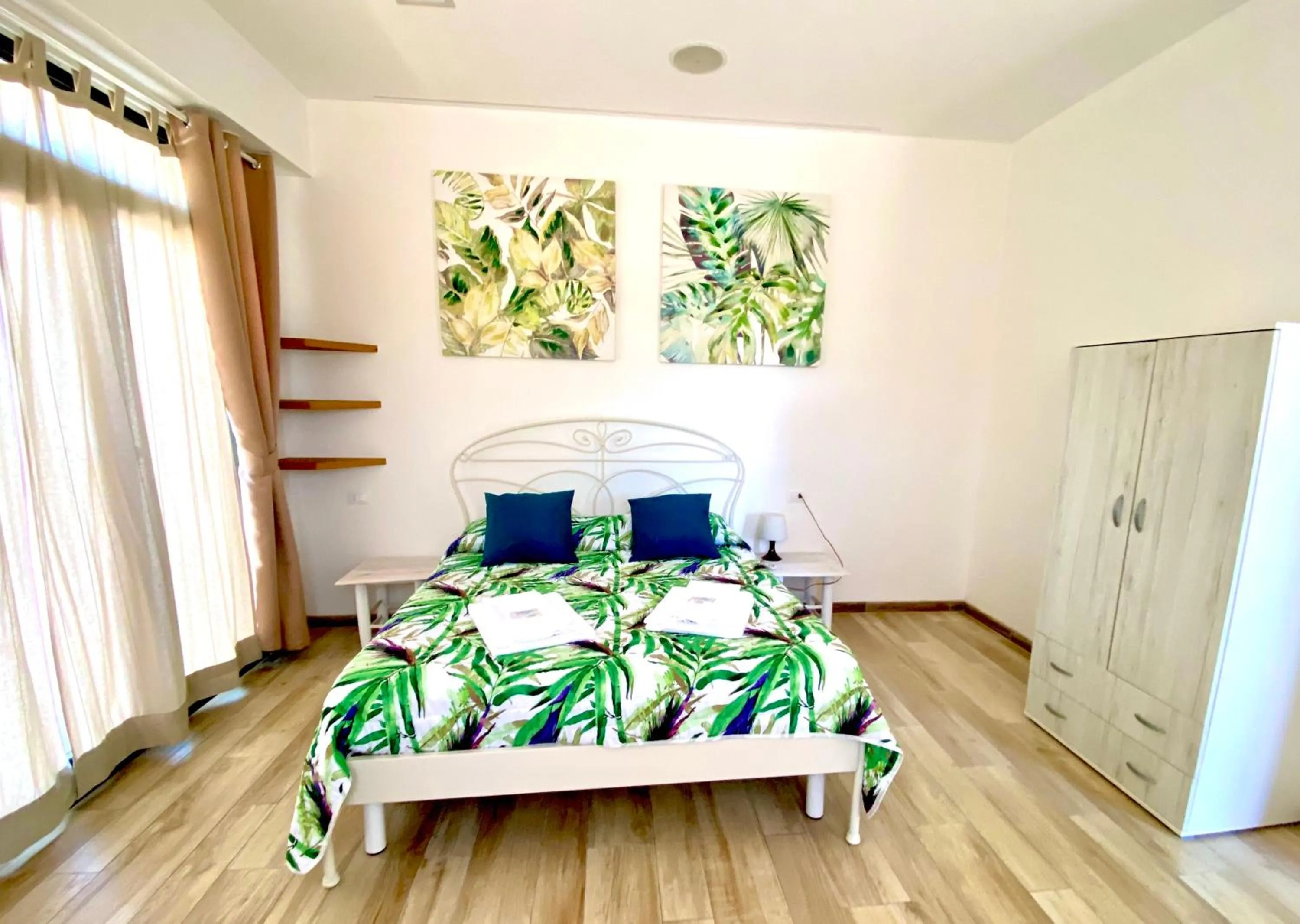 Bed in Hotel La Perla