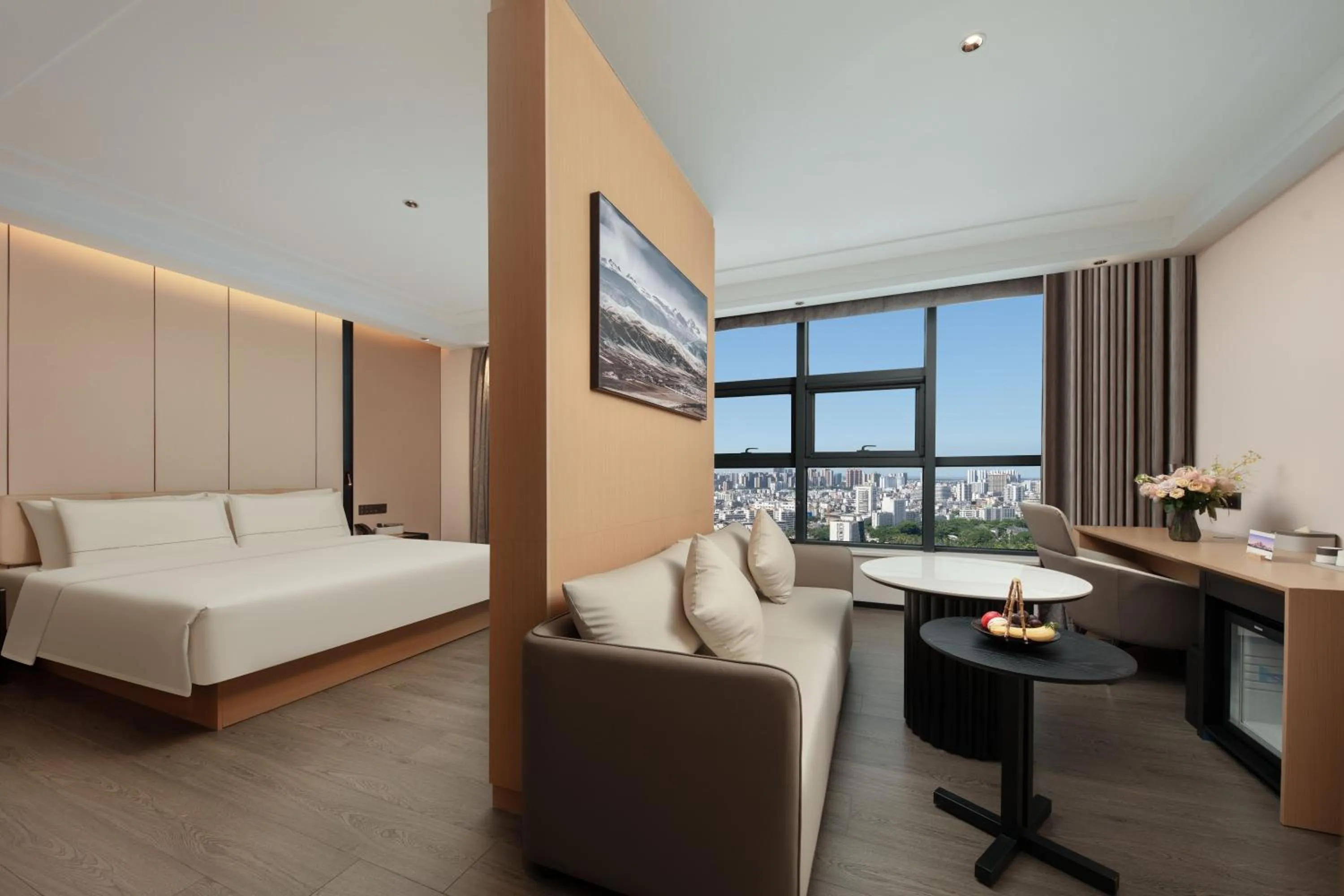 TV and multimedia in Atour Hotel Hangzhou Binjiang Binwen Road