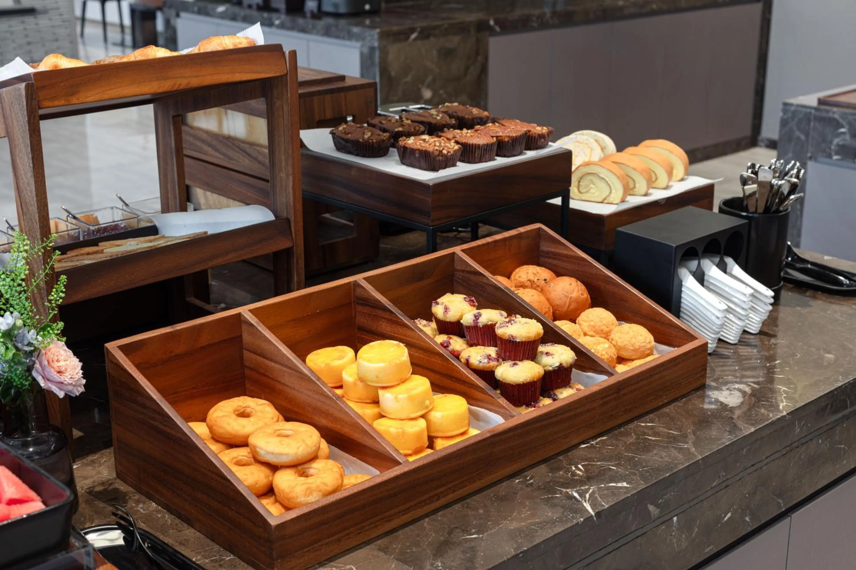 Restaurant/places to eat in Atour Hotel Hangzhou Binjiang Binwen Road