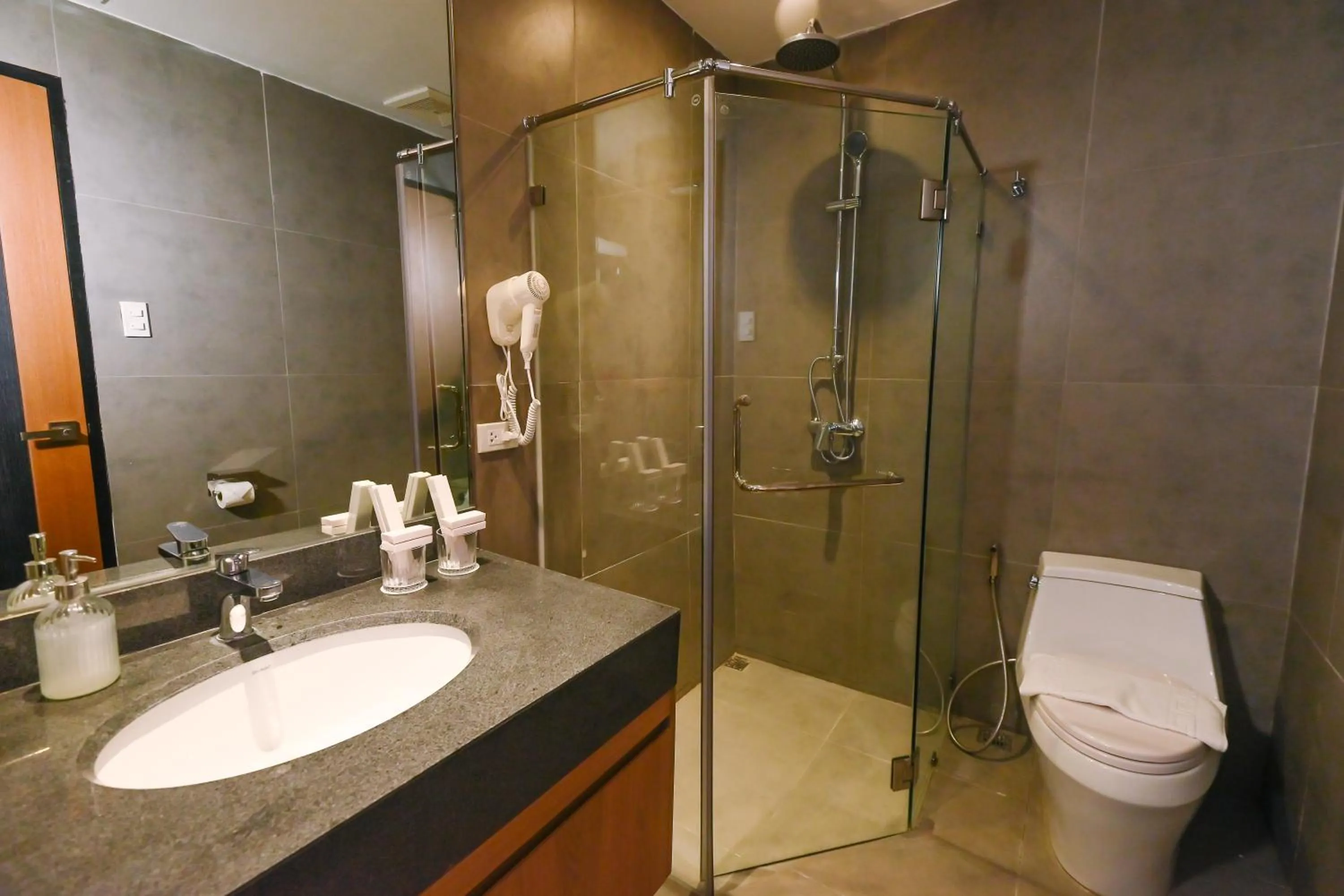 Shower in Sotogrande Hotel and Convention Center Batangas