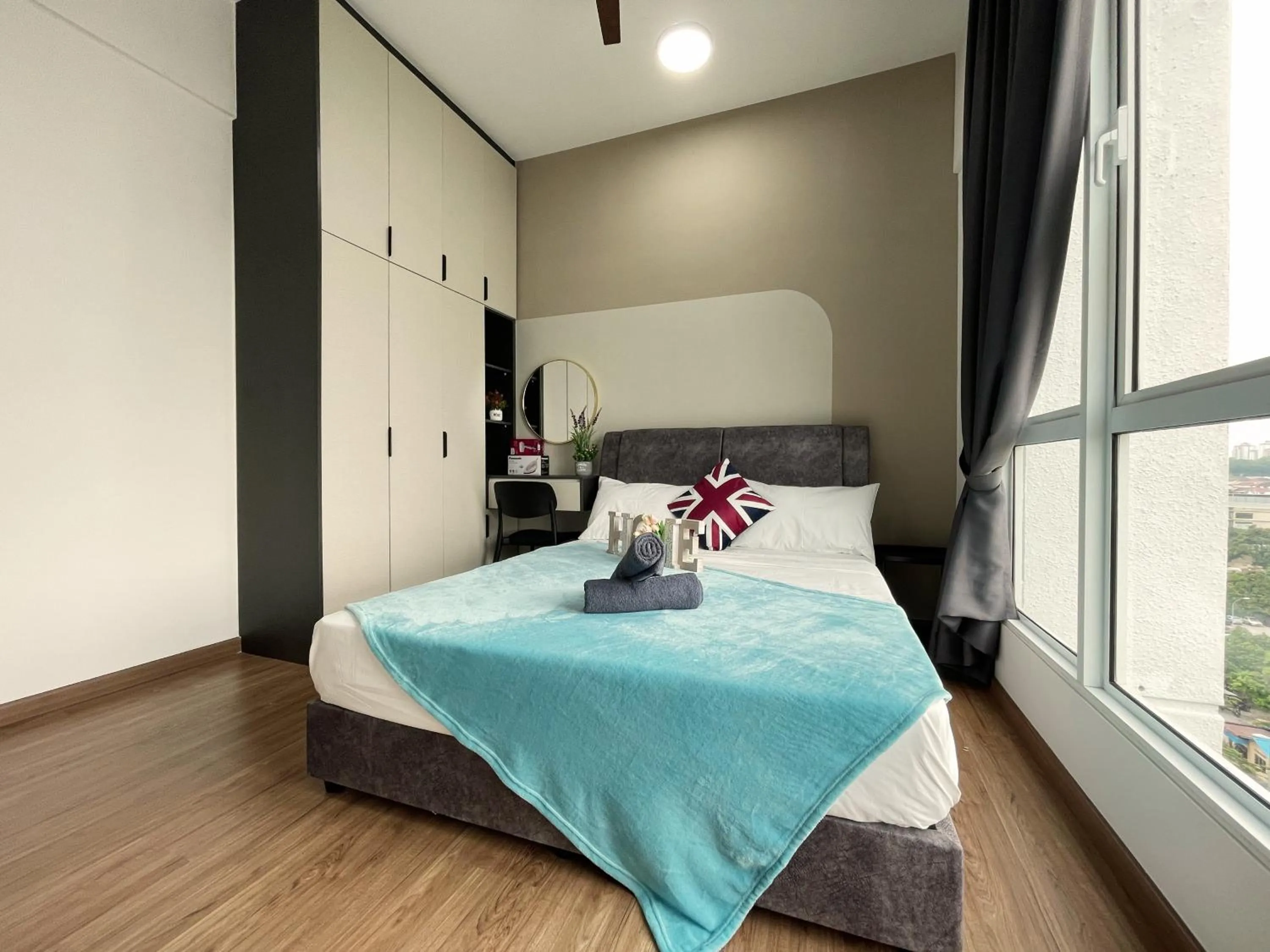 Bed in 121 Residences by The Homez Near One Utama, Starling Mall, Atria