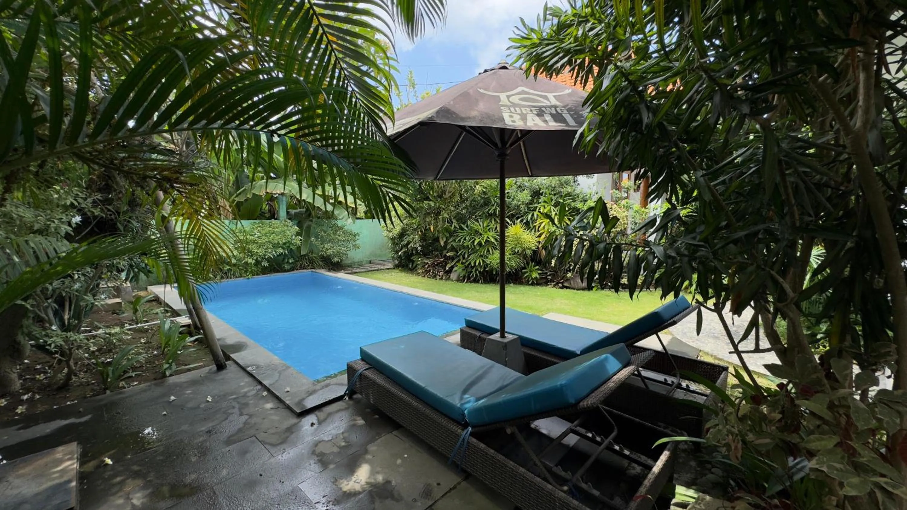 Pool view in D'carik Surf & Stay