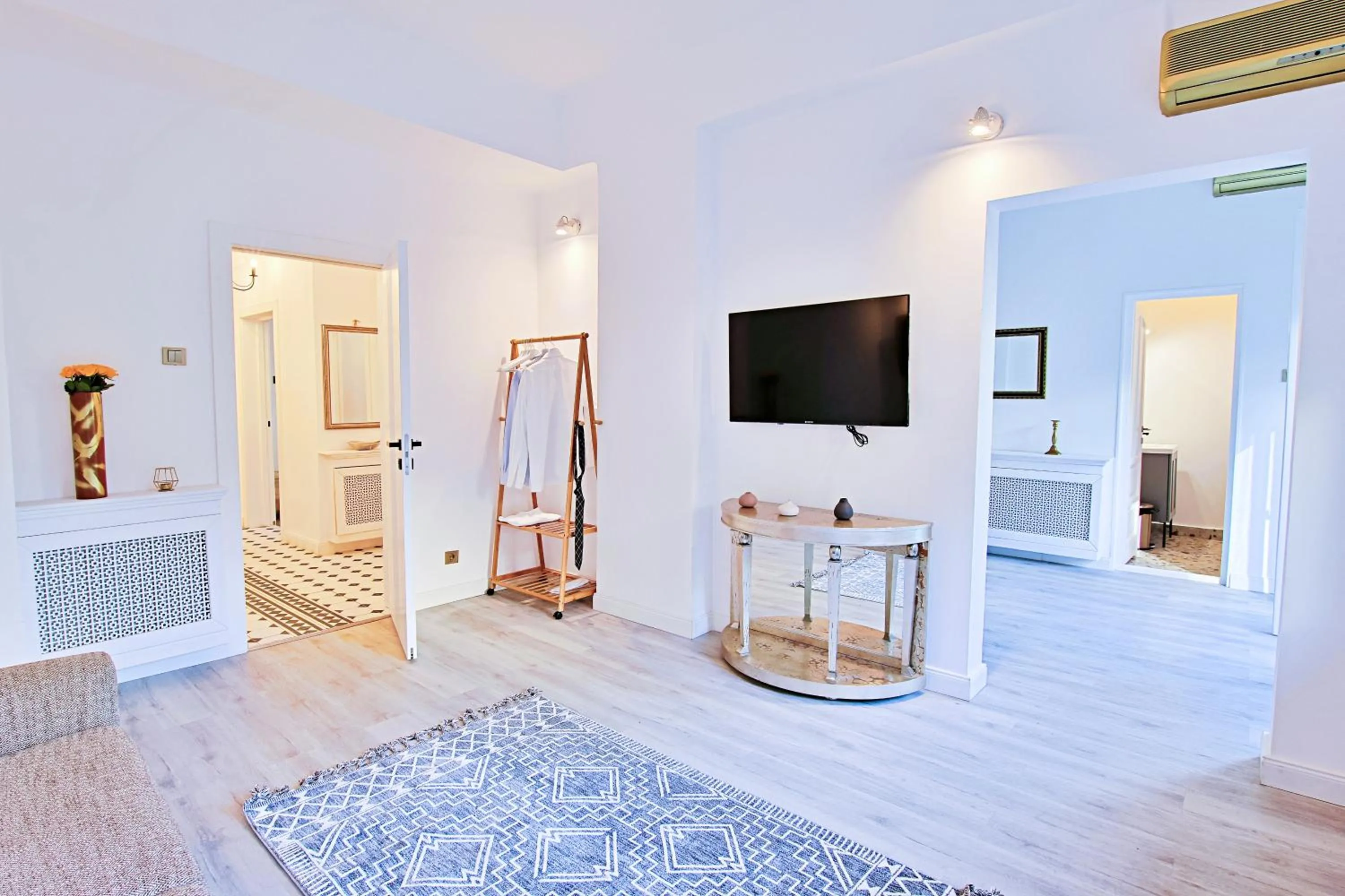 TV and multimedia in Art Boutique Residence