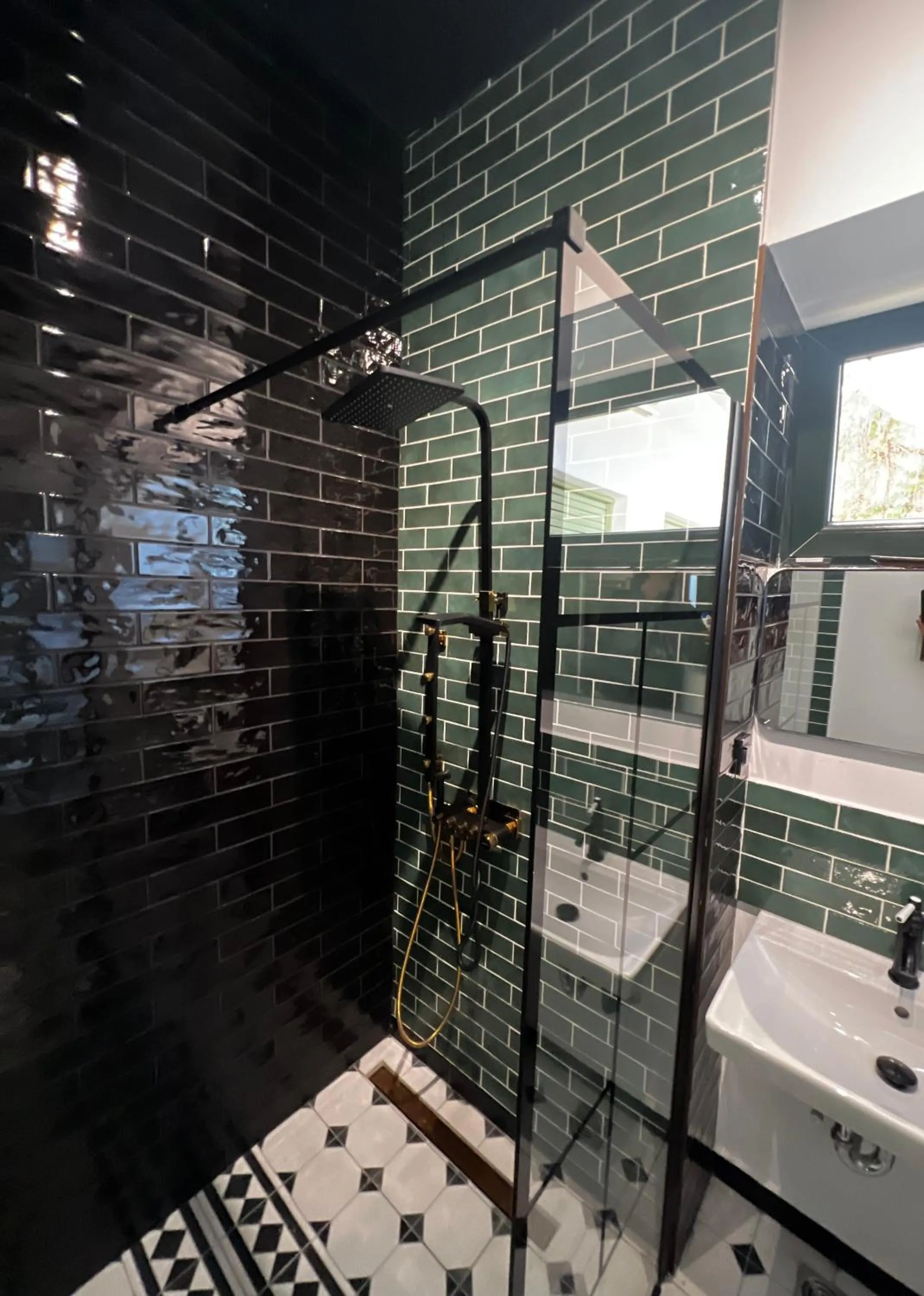 Shower in Art Boutique Residence