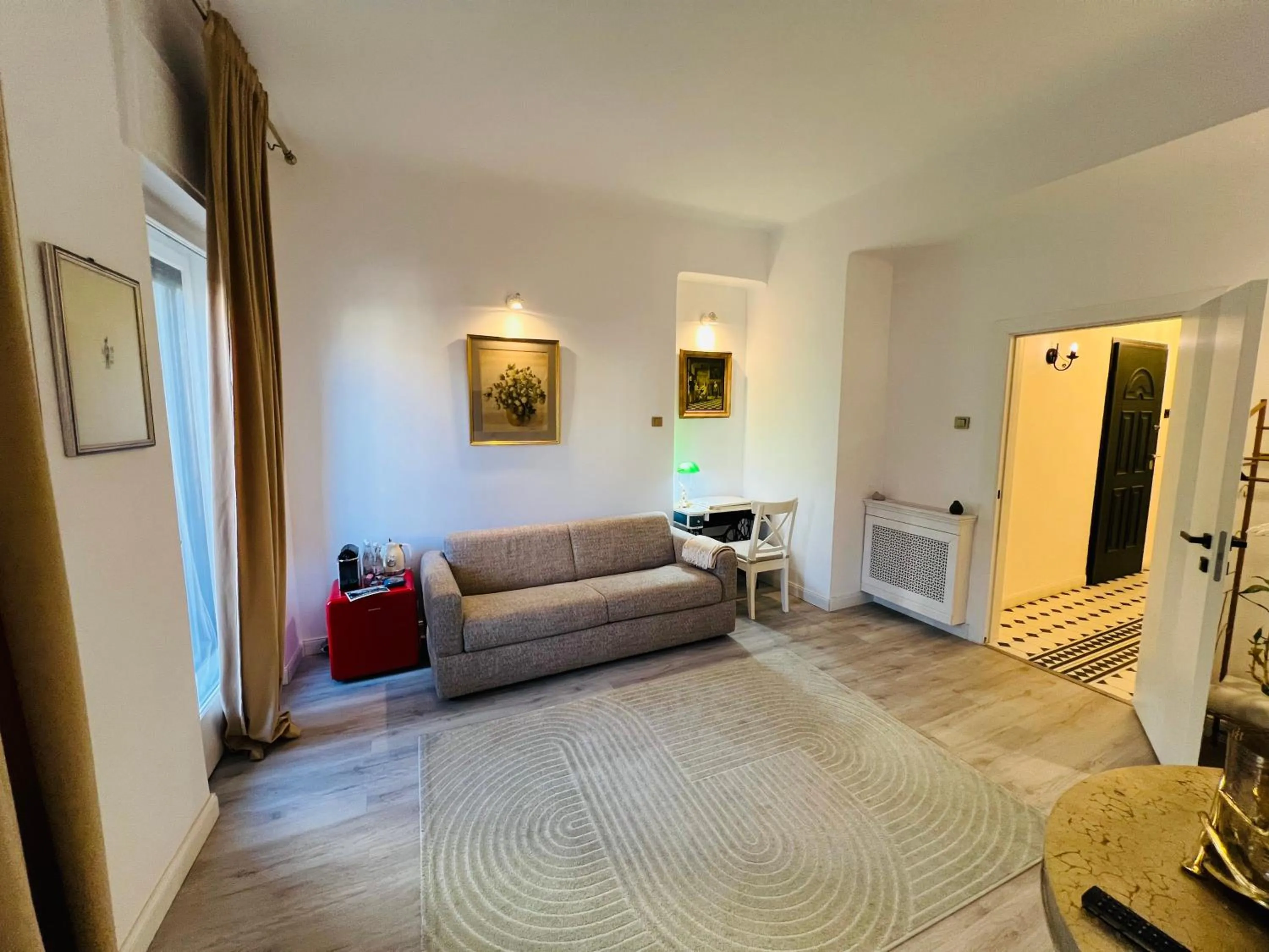 Living room, Bed in Art Boutique Residence
